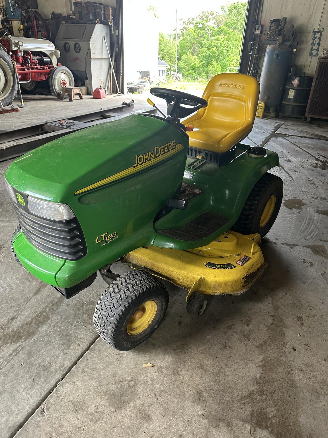 2003 John Deere LT180 Image
