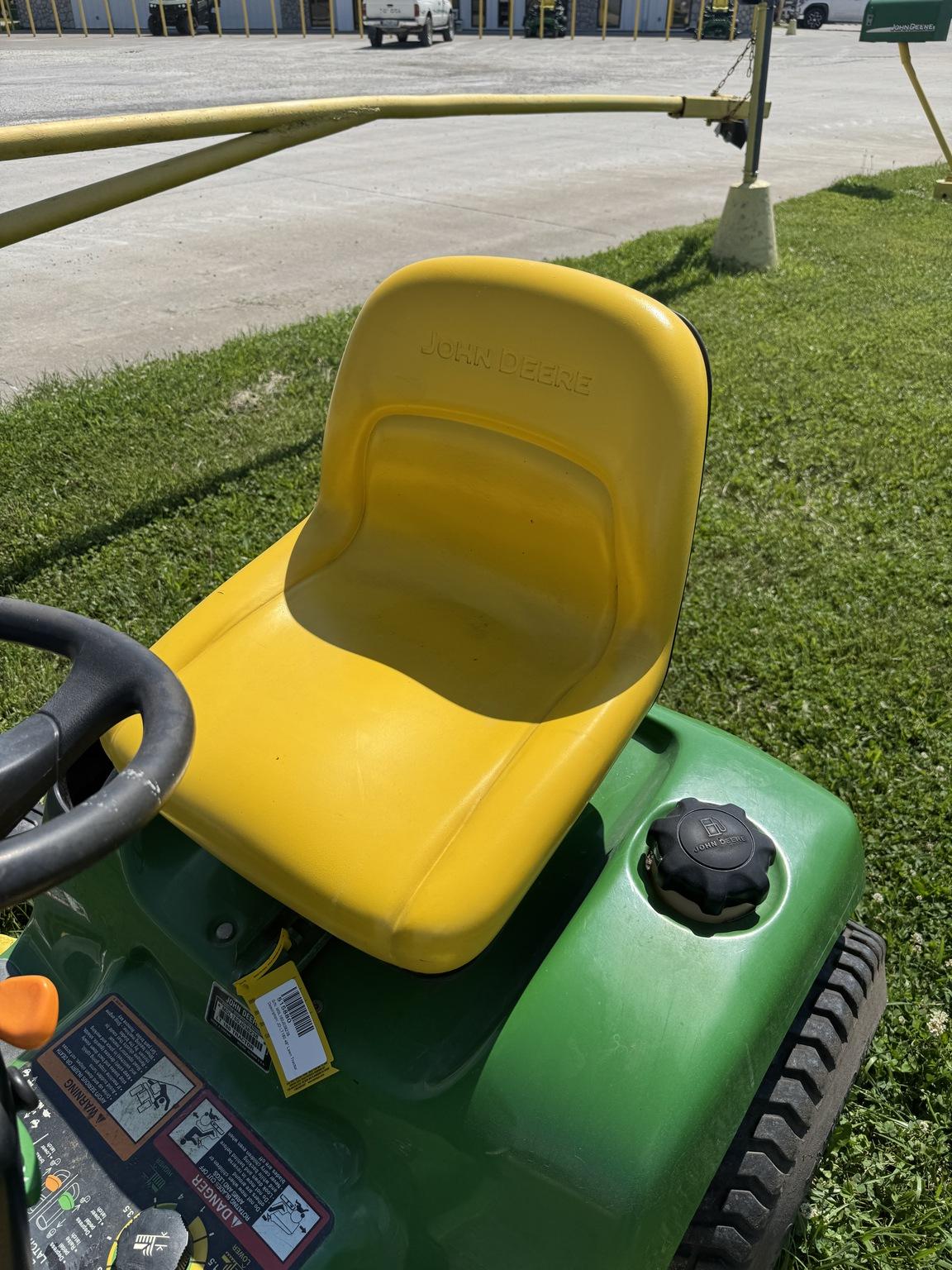 2003 John Deere LT180 Image