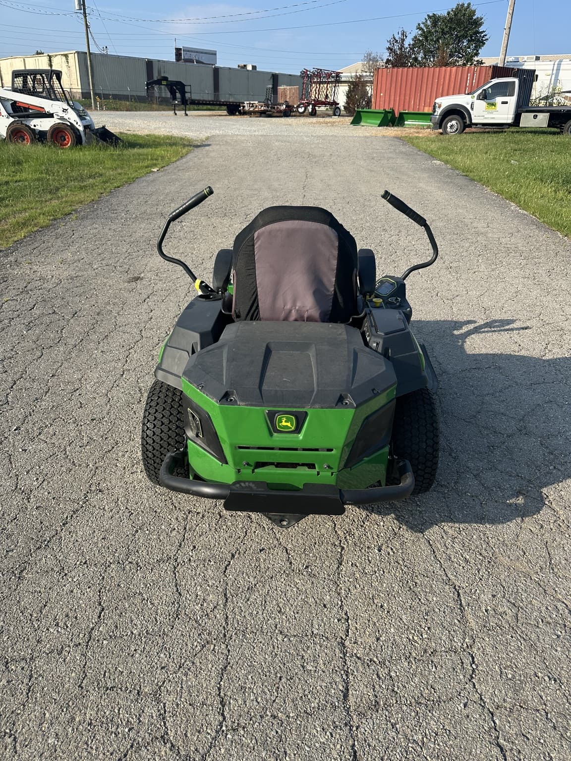 2023 John Deere Z370R Image
