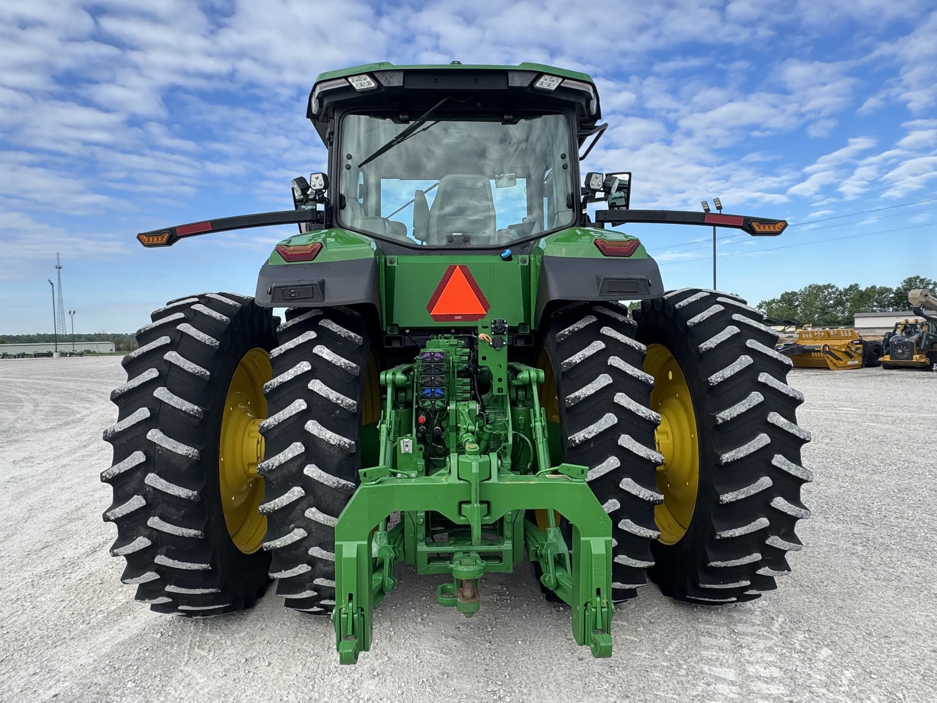2021 John Deere 8R 340 Image
