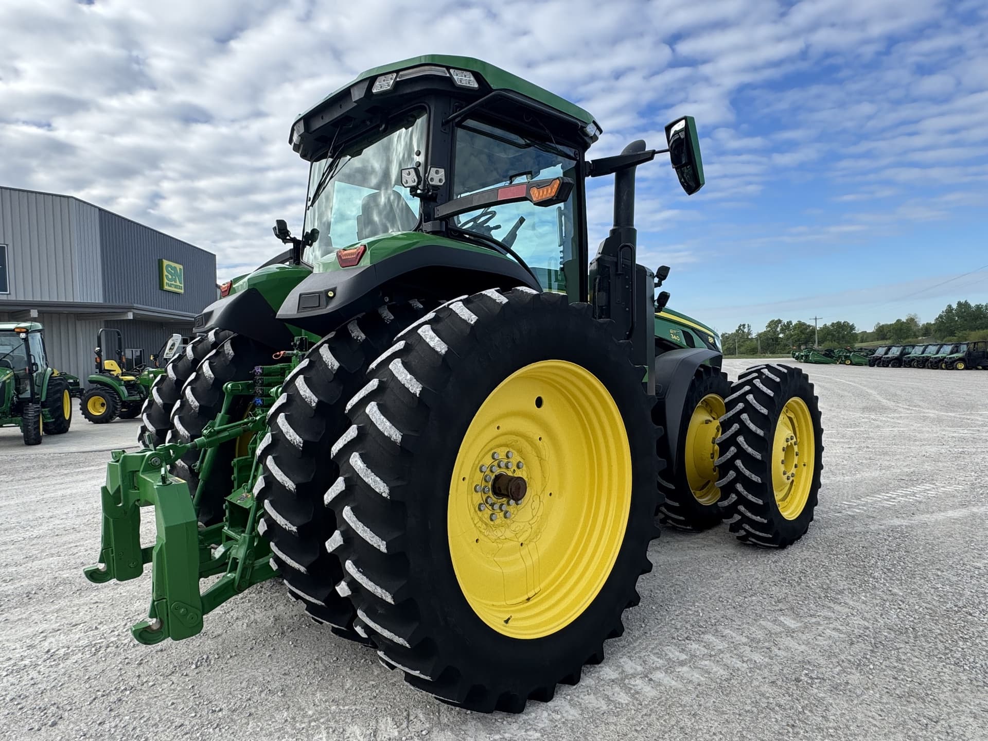 2021 John Deere 8R 340 Image
