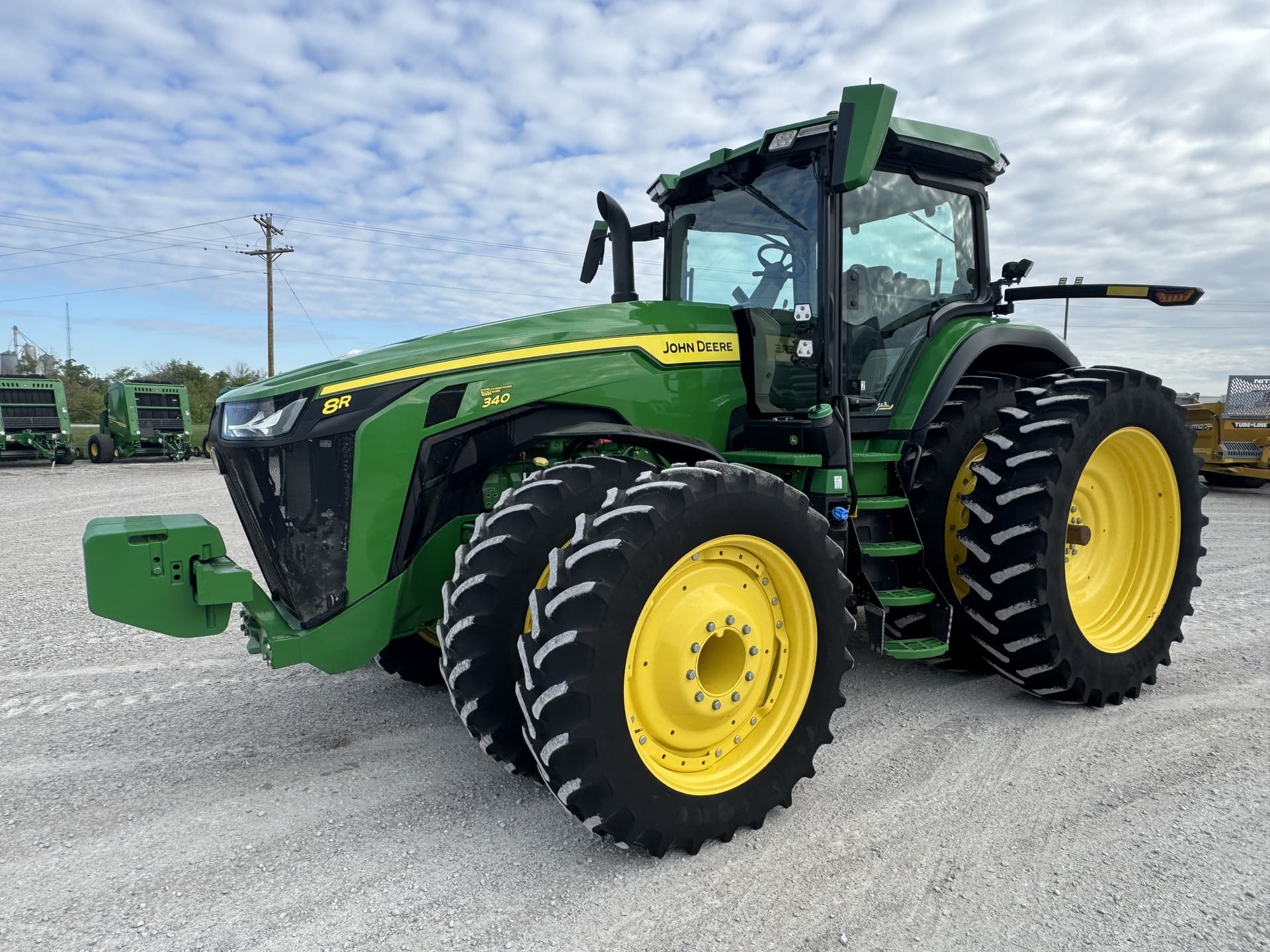 2021 John Deere 8R 340 Image