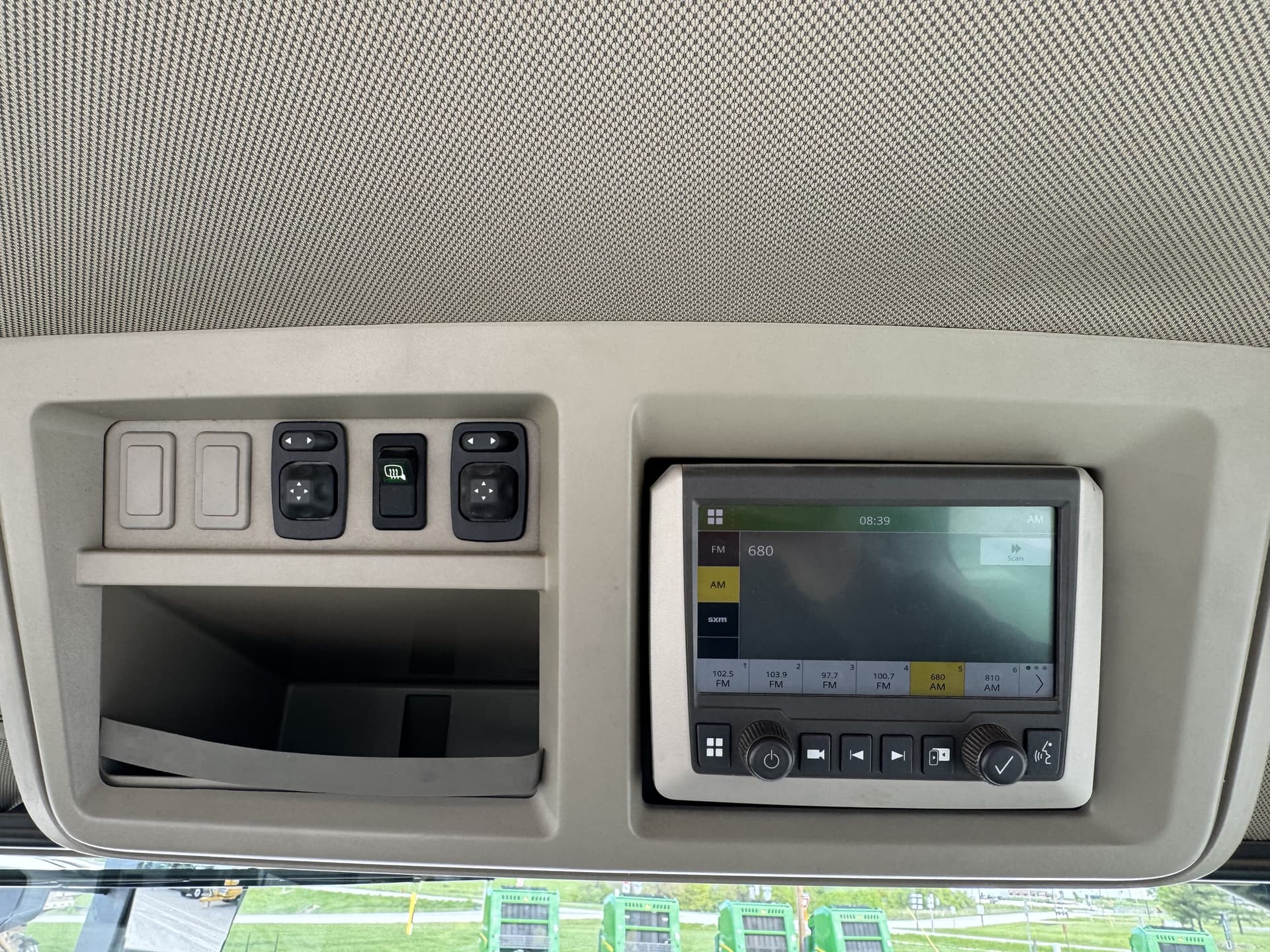2021 John Deere 8R 340 Image