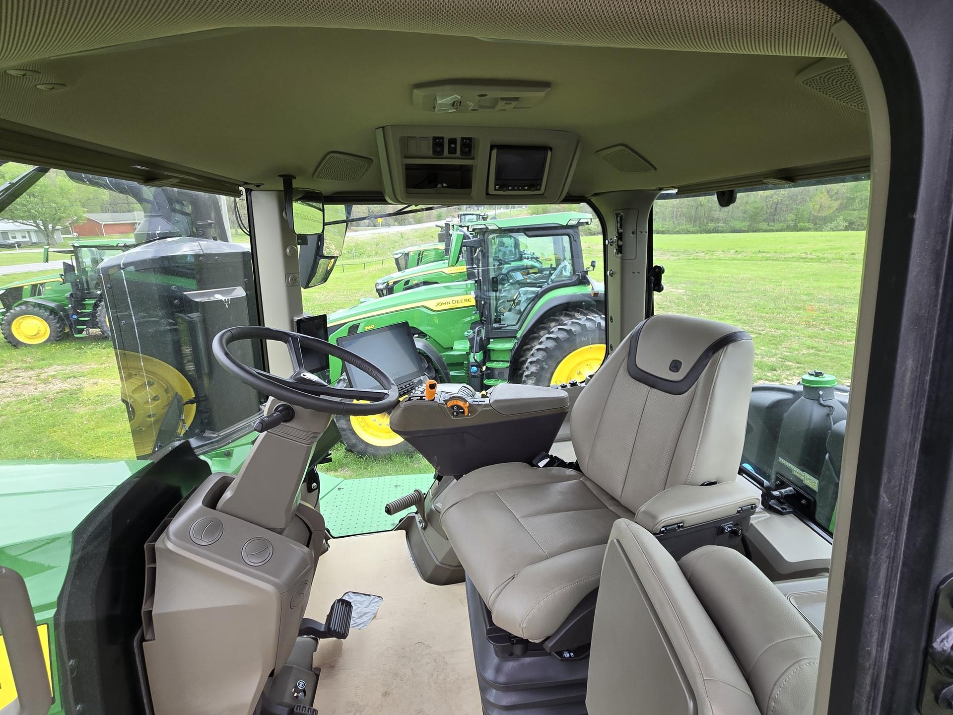 2024 John Deere 9R 440 Image