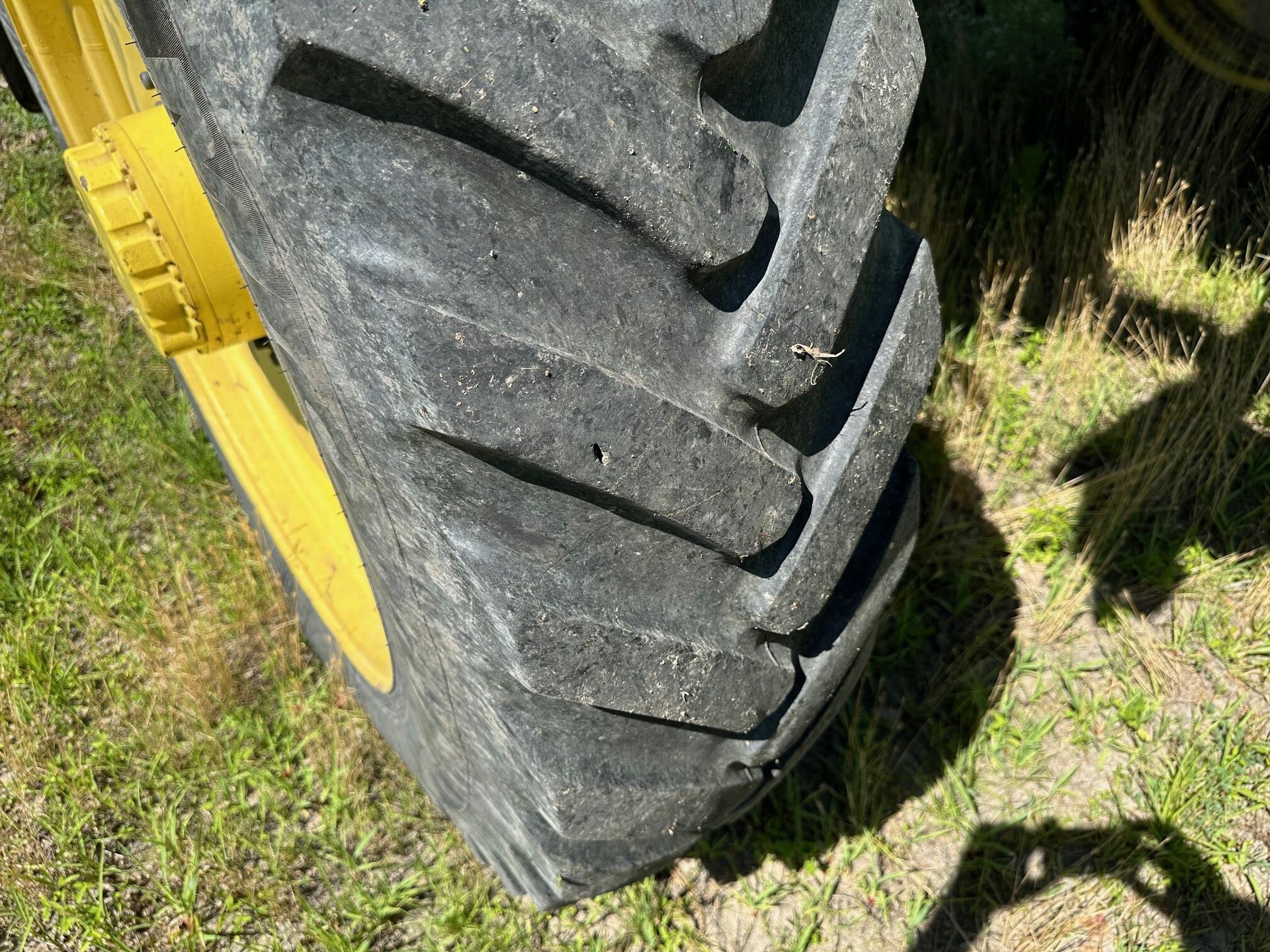 2021 John Deere R4038 Image