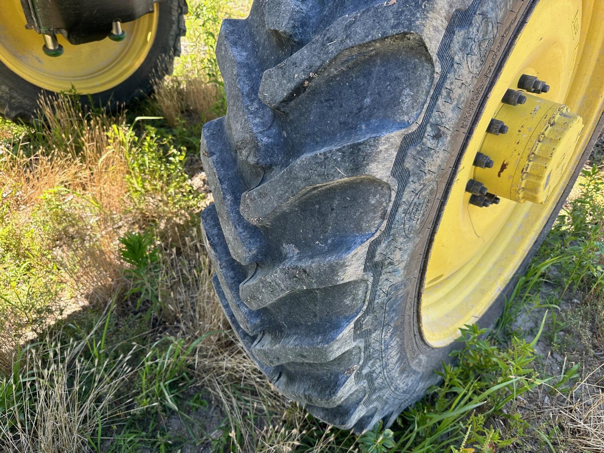 2021 John Deere R4038 Image
