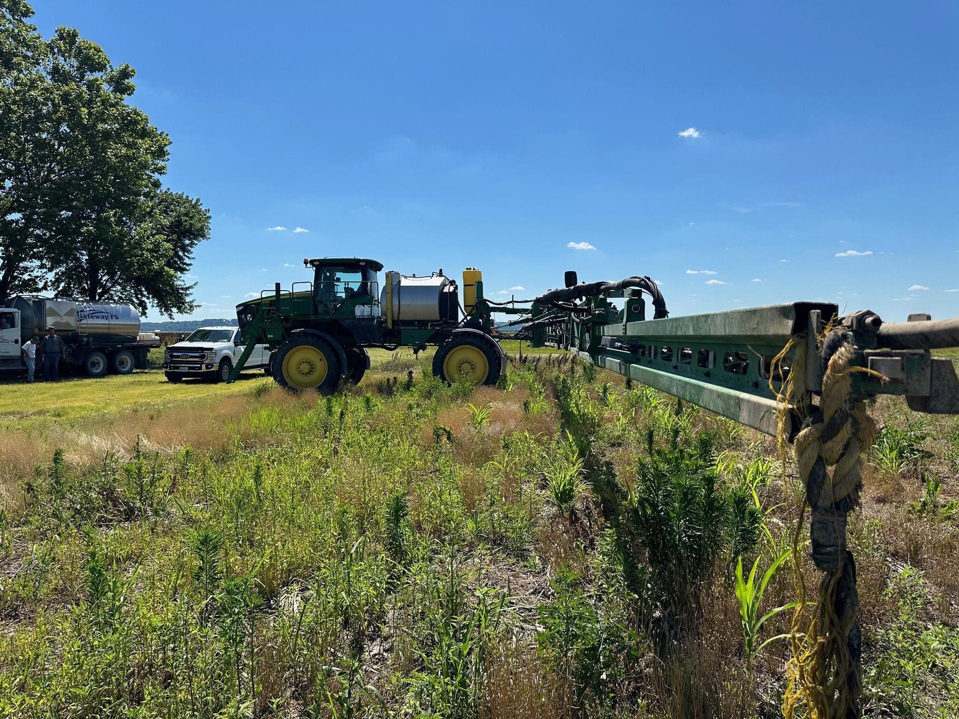 2021 John Deere R4038 Image