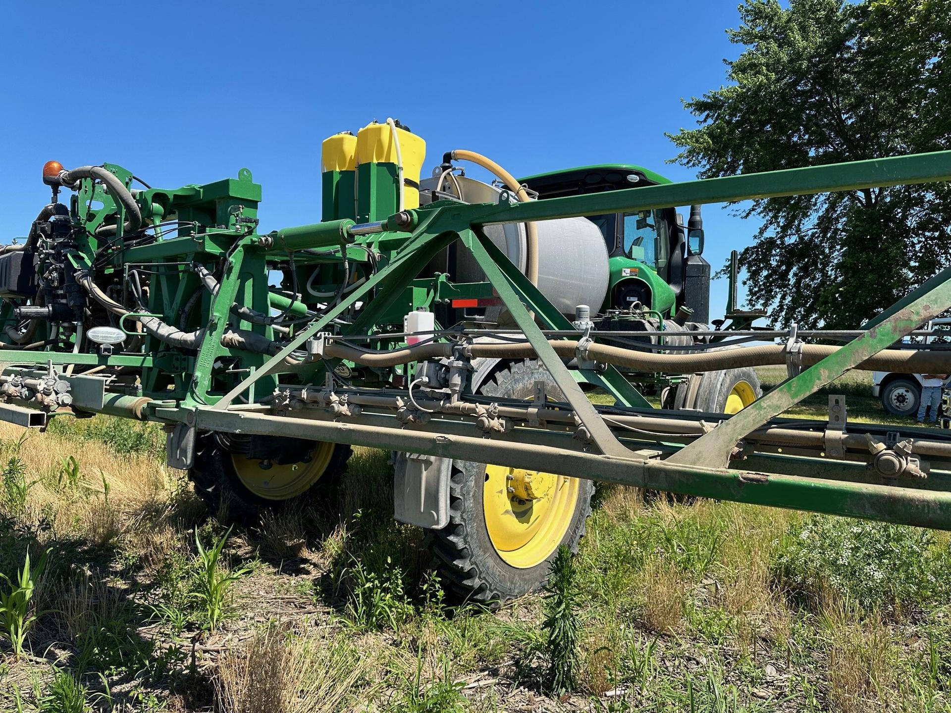 2021 John Deere R4038 Image