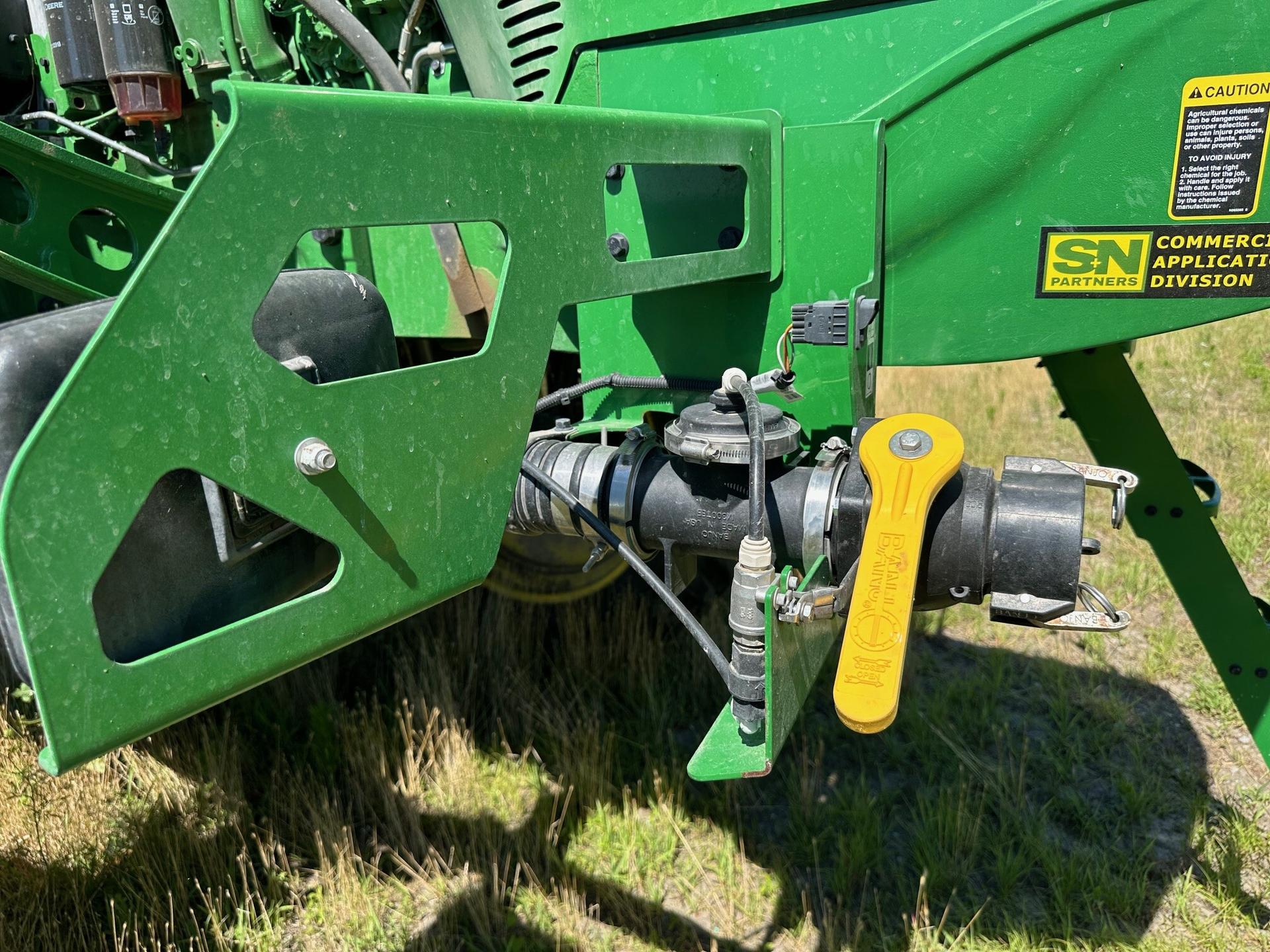 2021 John Deere R4038 Image