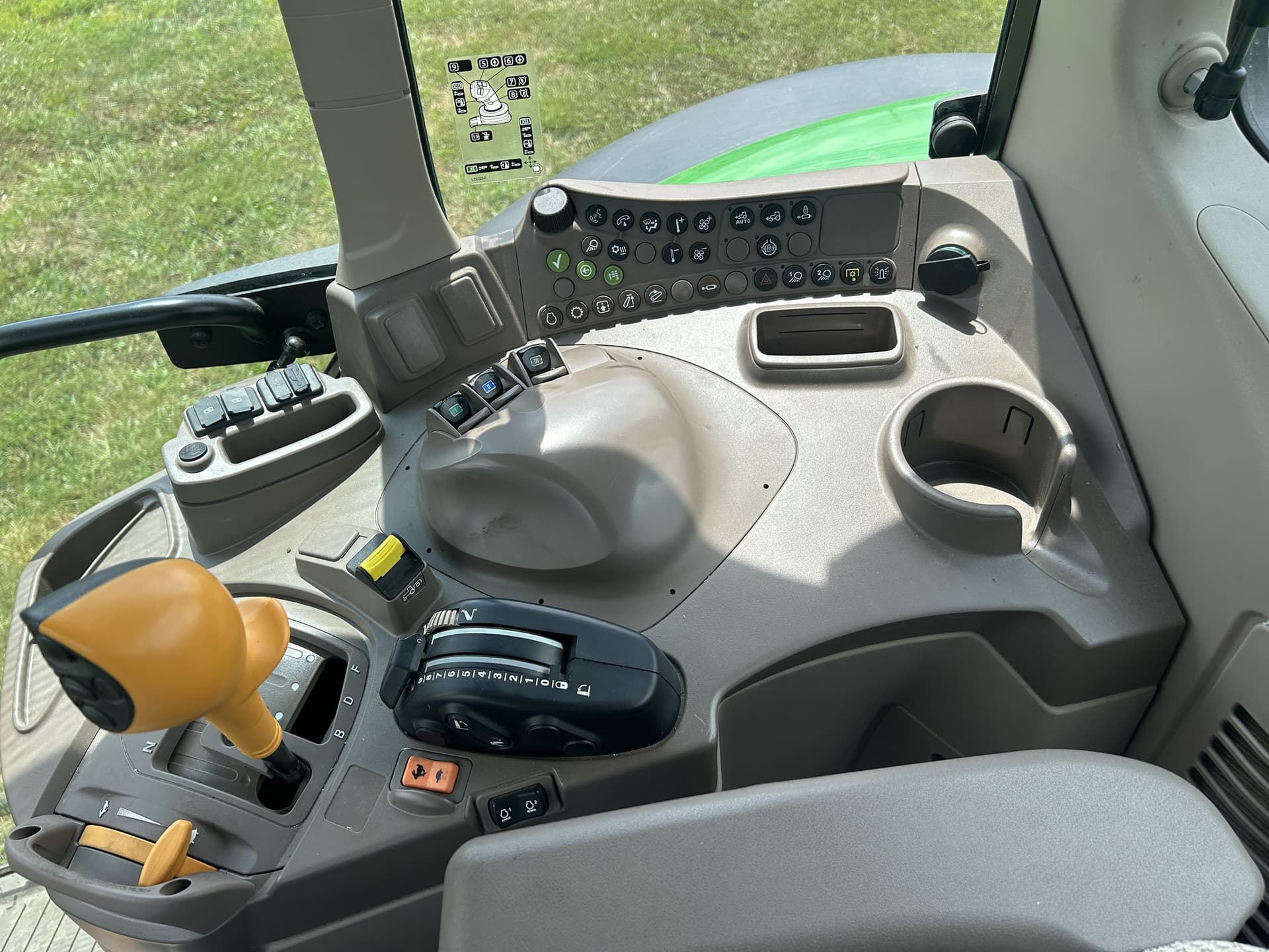 2024 John Deere 6120M Image