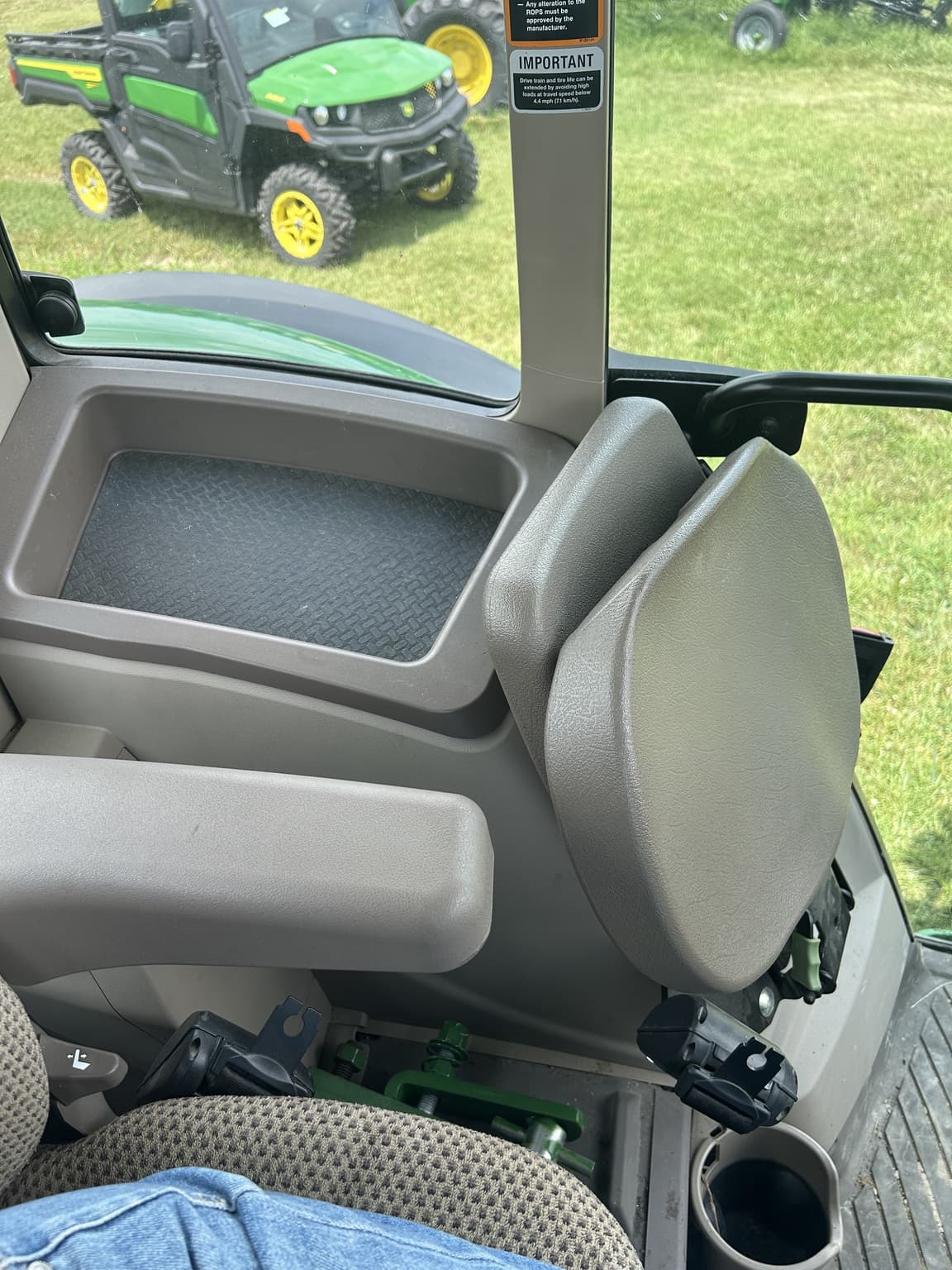 2024 John Deere 6120M Image