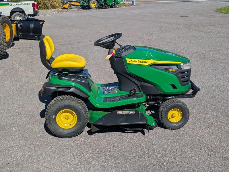 2024 John Deere S240 Image