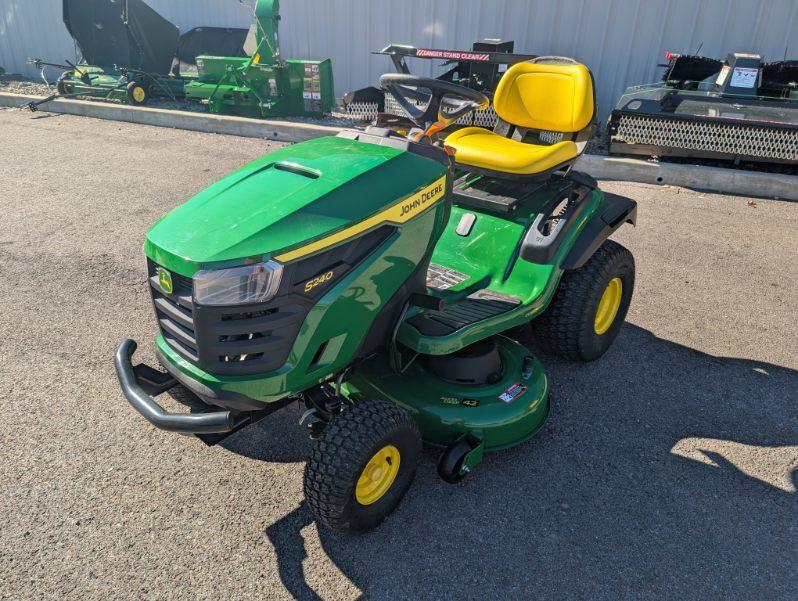 2024 John Deere S240 Image