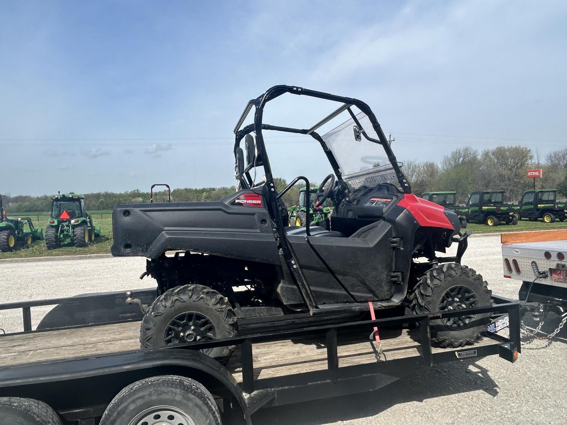 2025 Honda Pioneer 700 Image