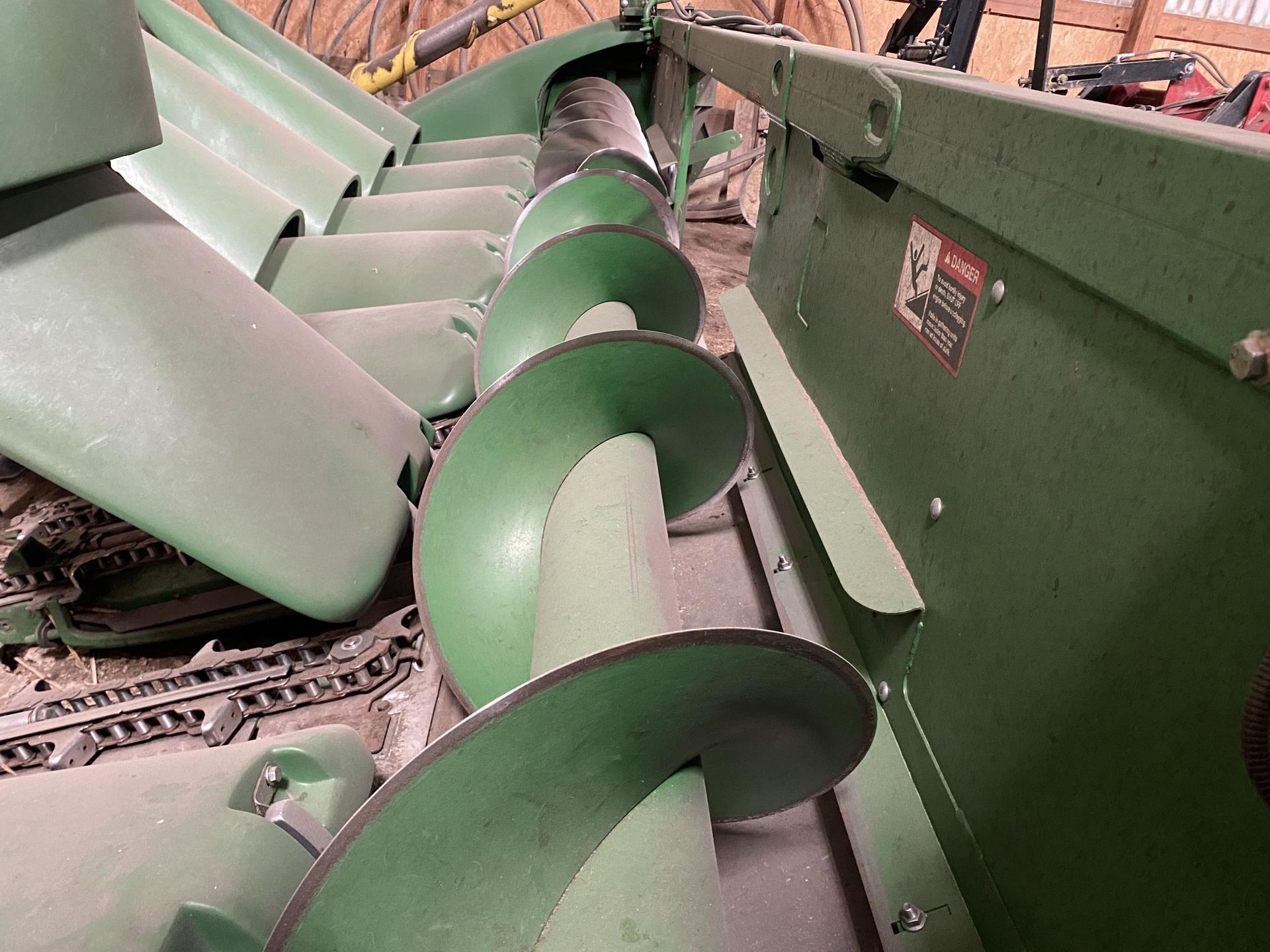 2014 John Deere 608C Image