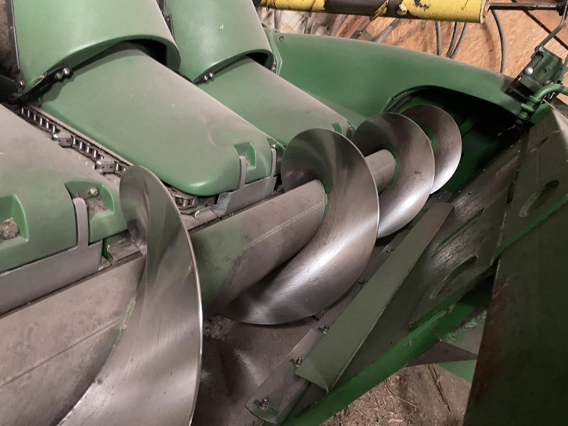 2014 John Deere 608C Image