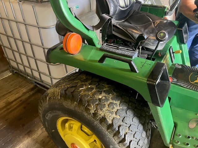 1993 John Deere 855 Image