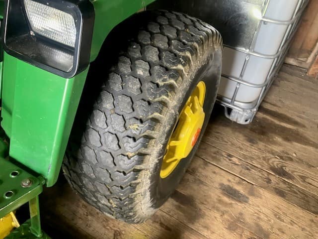 1993 John Deere 855 Image