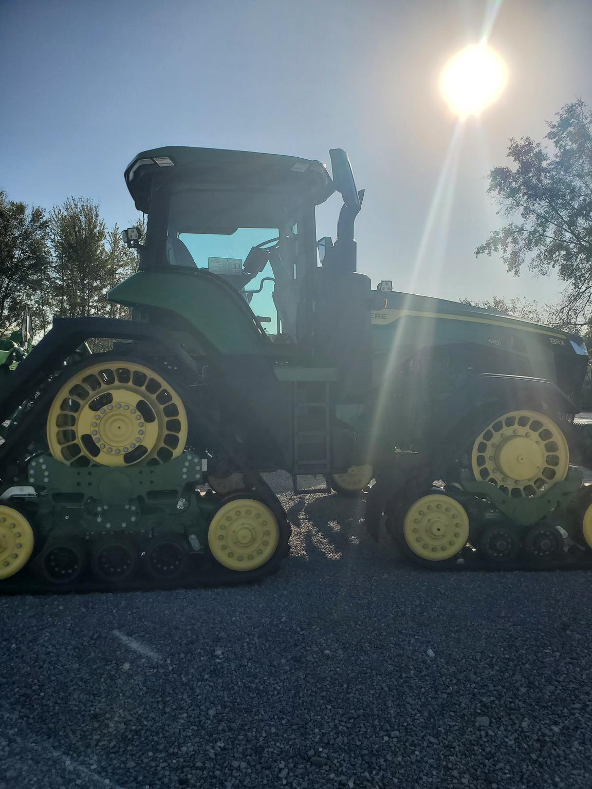 2023 John Deere 8RX 410 Image