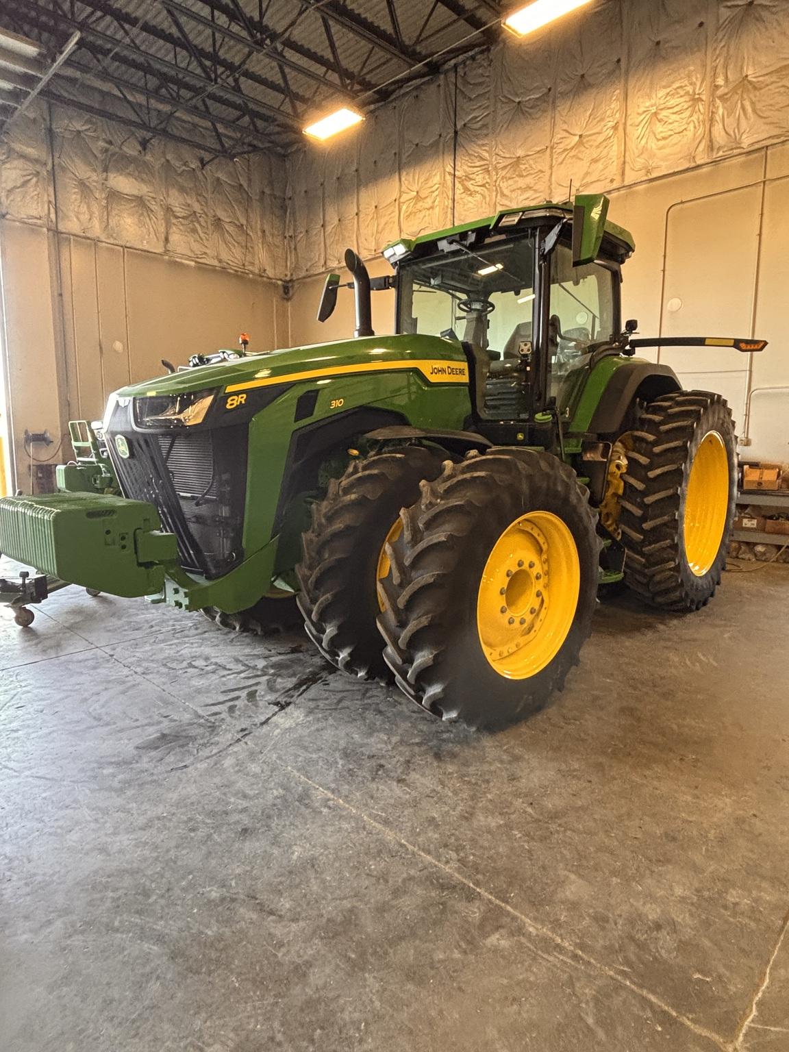 2024 John Deere 8R 310 Image