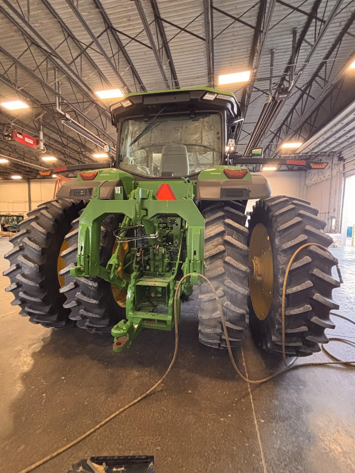 2024 John Deere 8R 310 Image