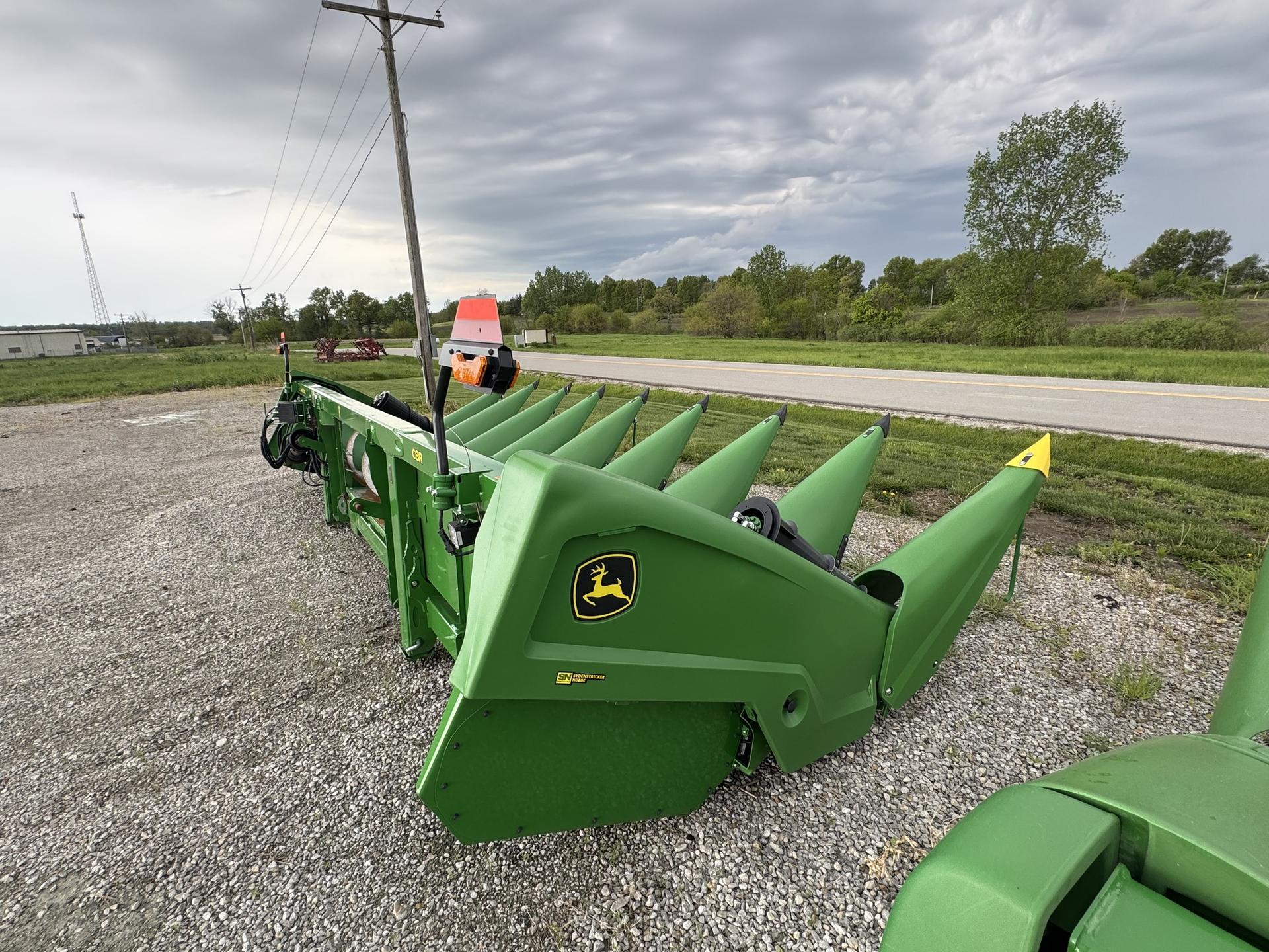 2024 John Deere C8R Image