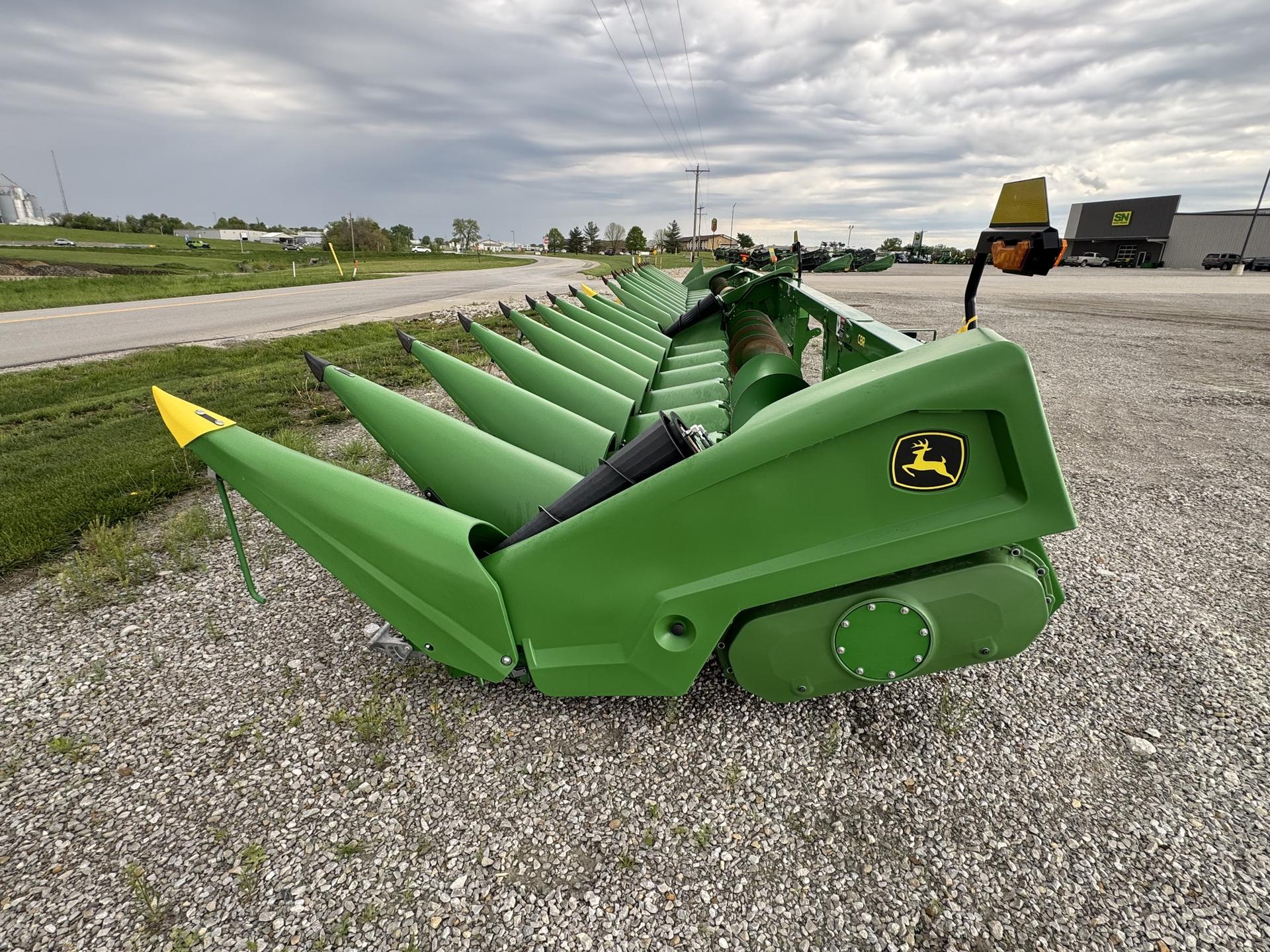 2024 John Deere C8R Image