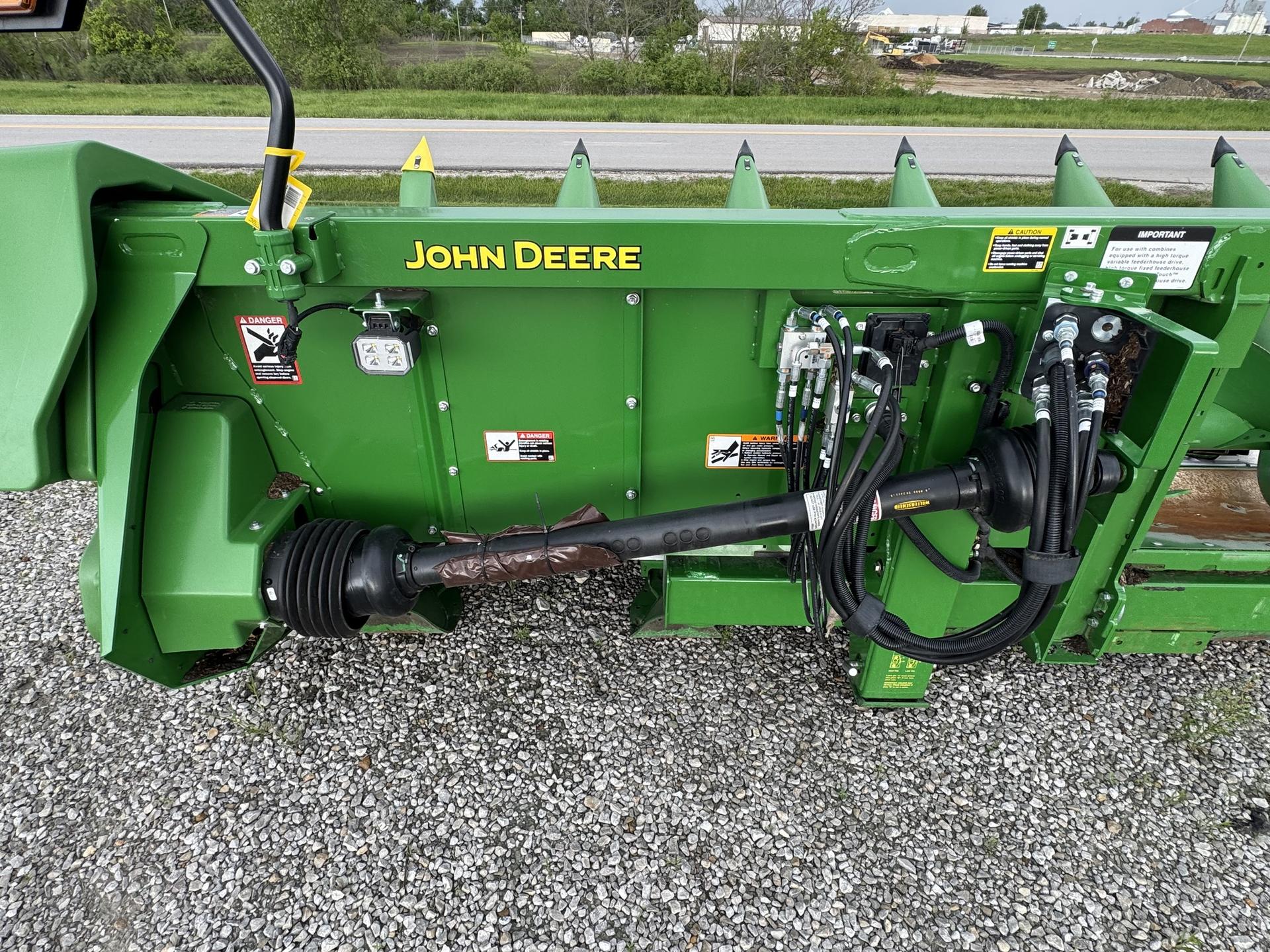 2024 John Deere C8R Image