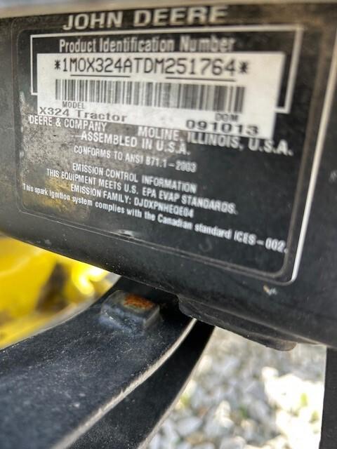 2013 John Deere X324 Image