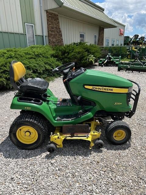 2013 John Deere X324 Image