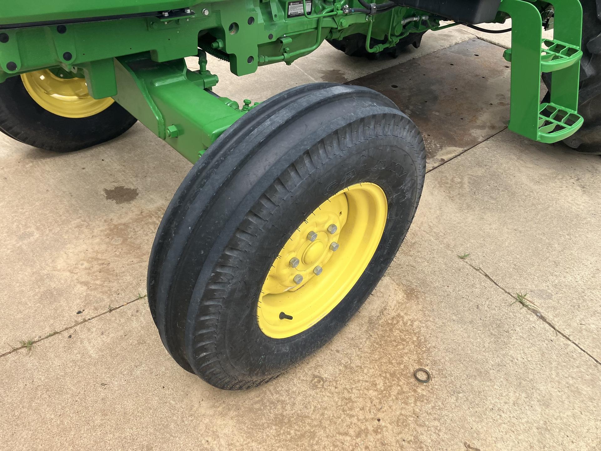 2022 John Deere 5055E Image