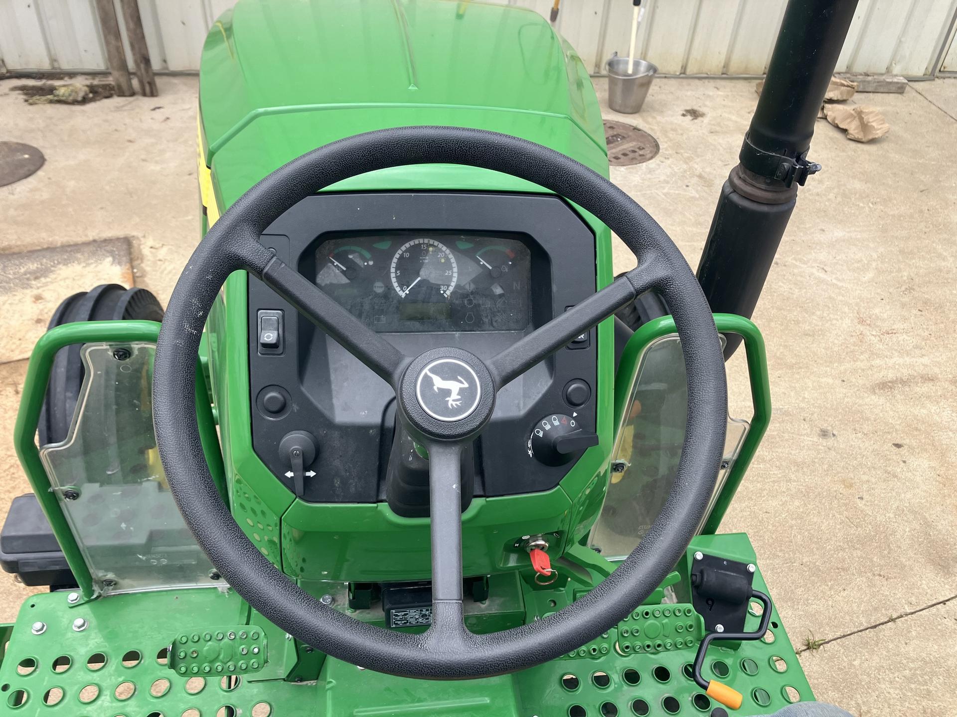 2022 John Deere 5055E Image