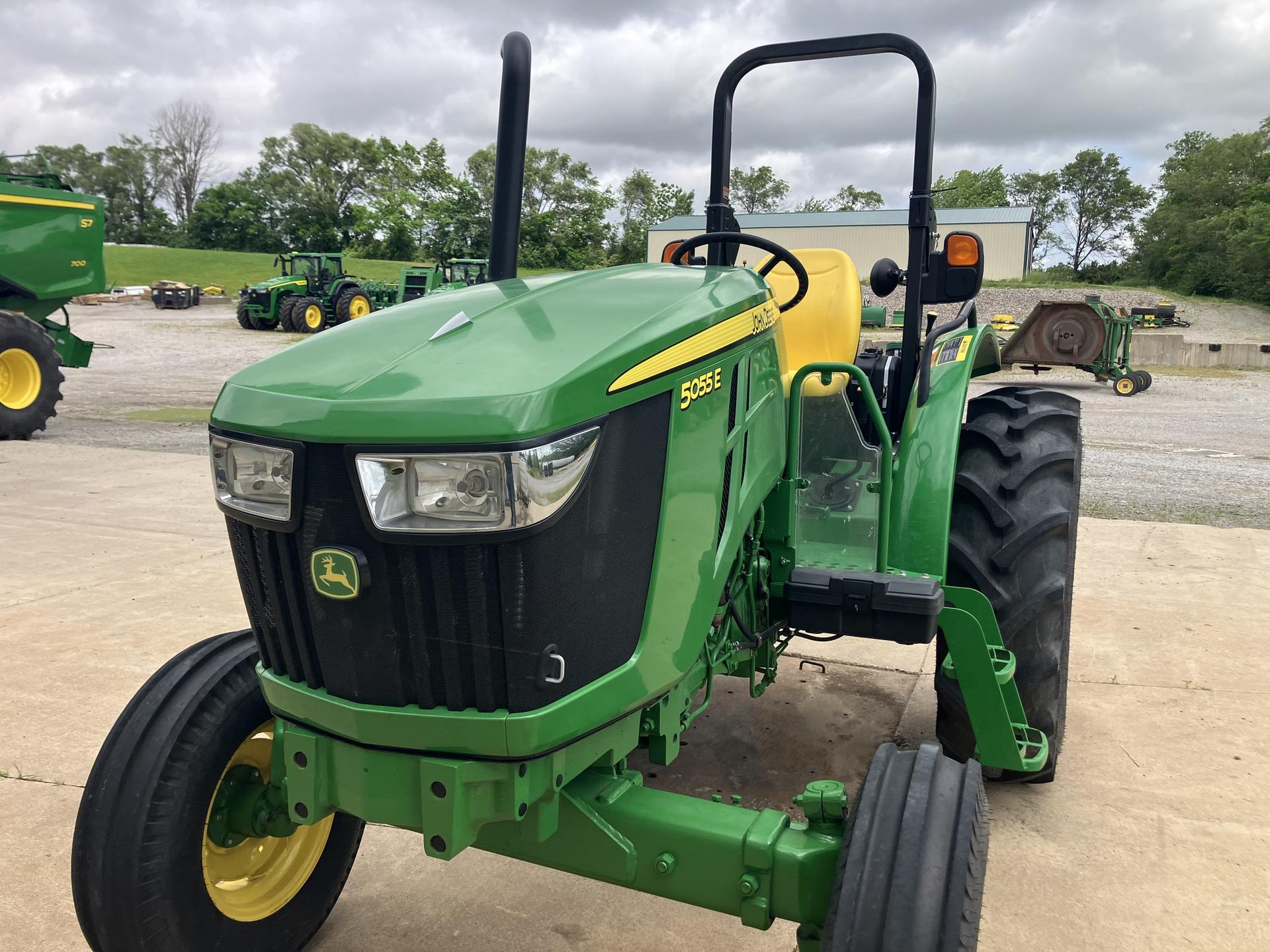 2022 John Deere 5055E Image