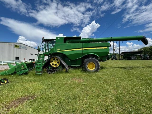 2019 John Deere S790 Image