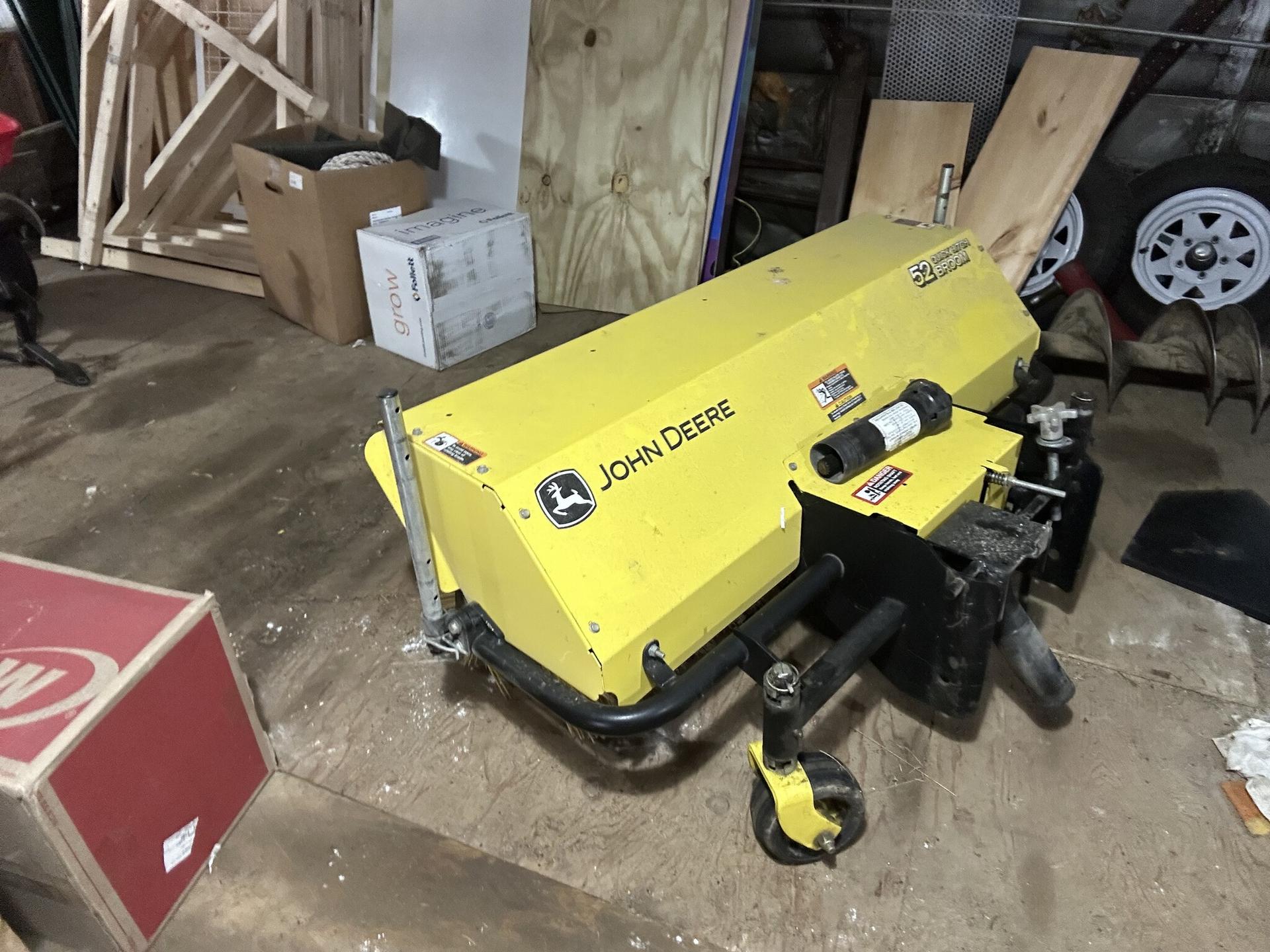 2018 John Deere 52 Image