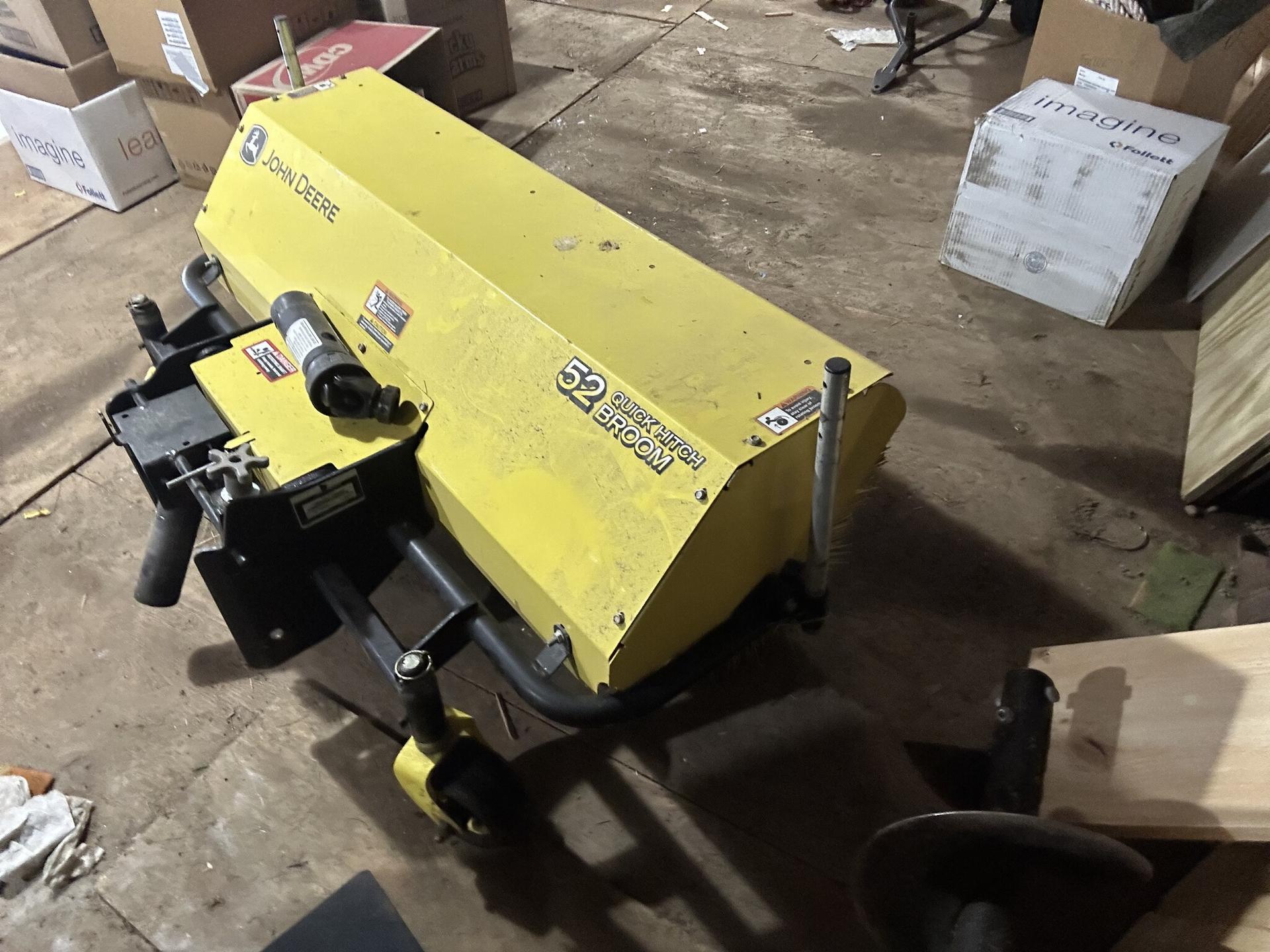 2018 John Deere 52 Image