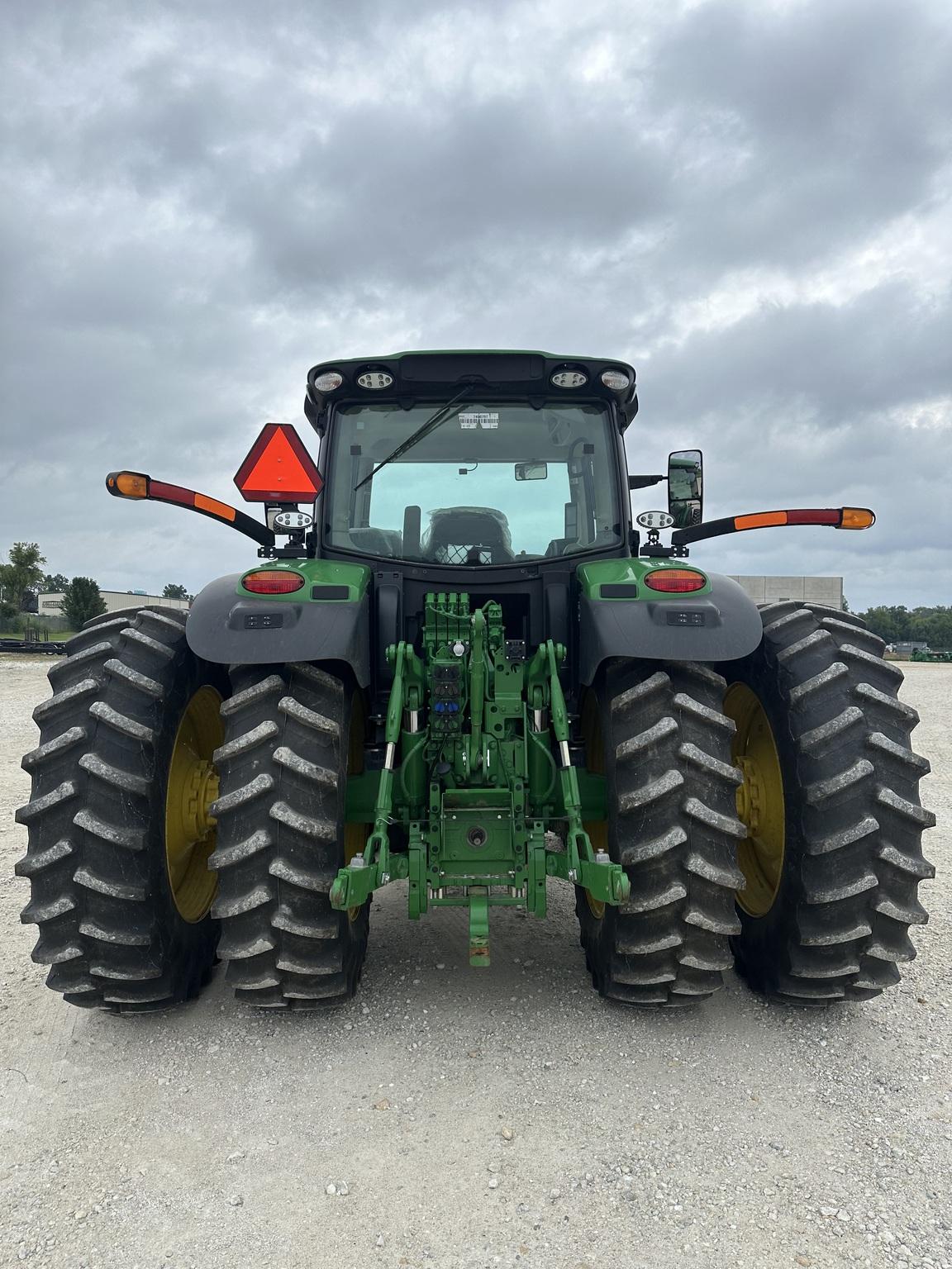 2023 John Deere 6R 155 Image