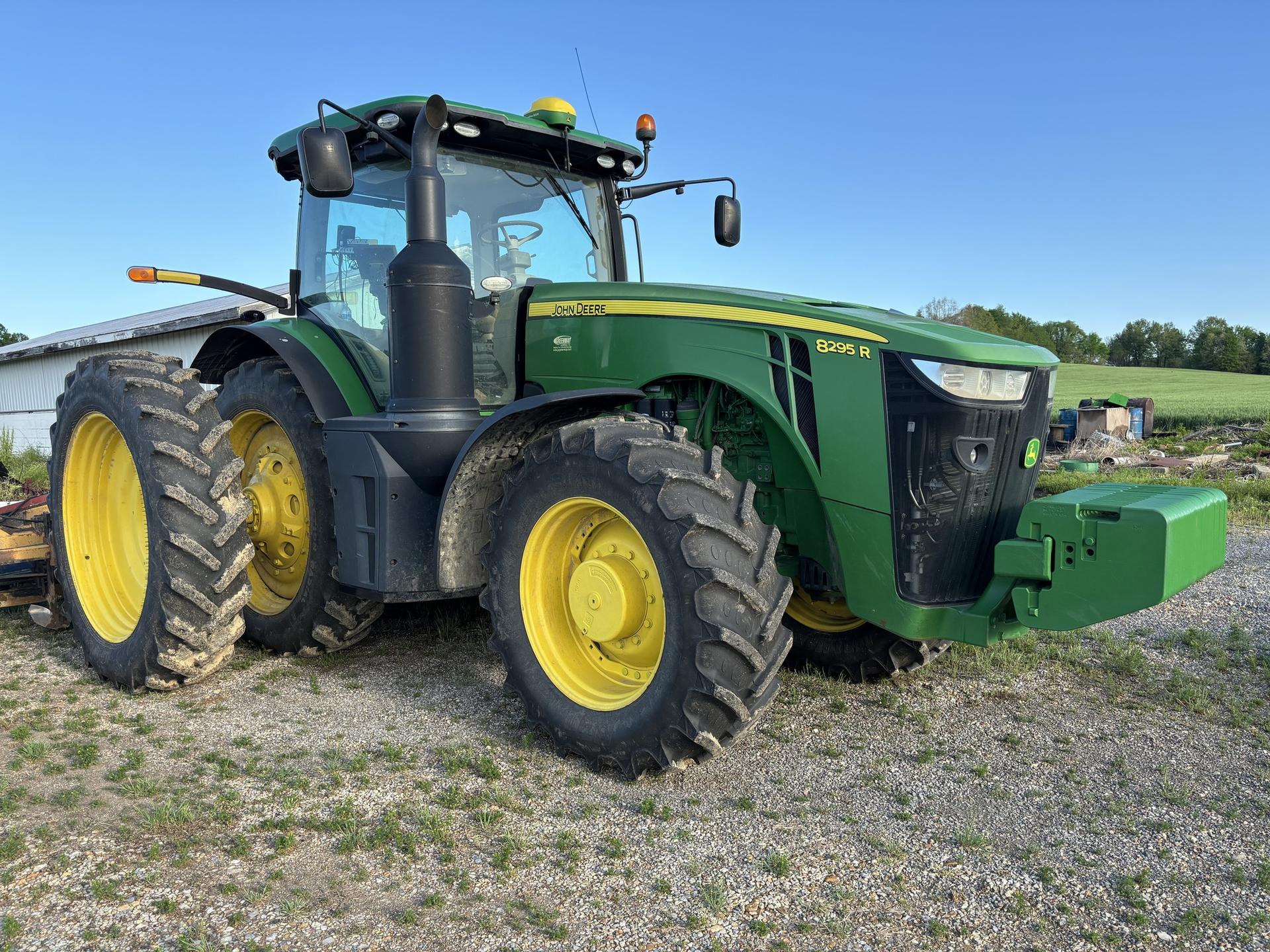 2016 John Deere 8295R Image