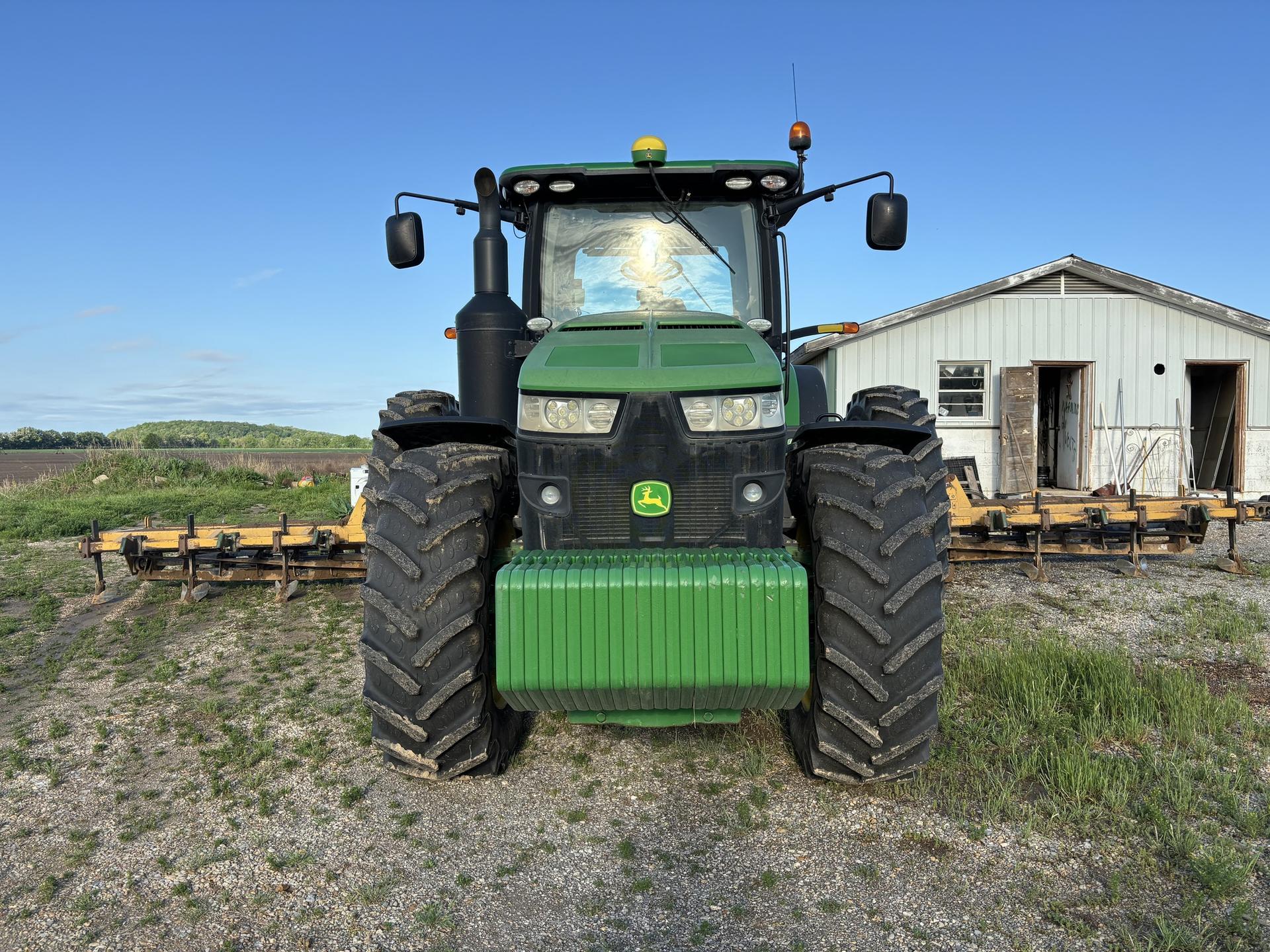 2016 John Deere 8295R Image