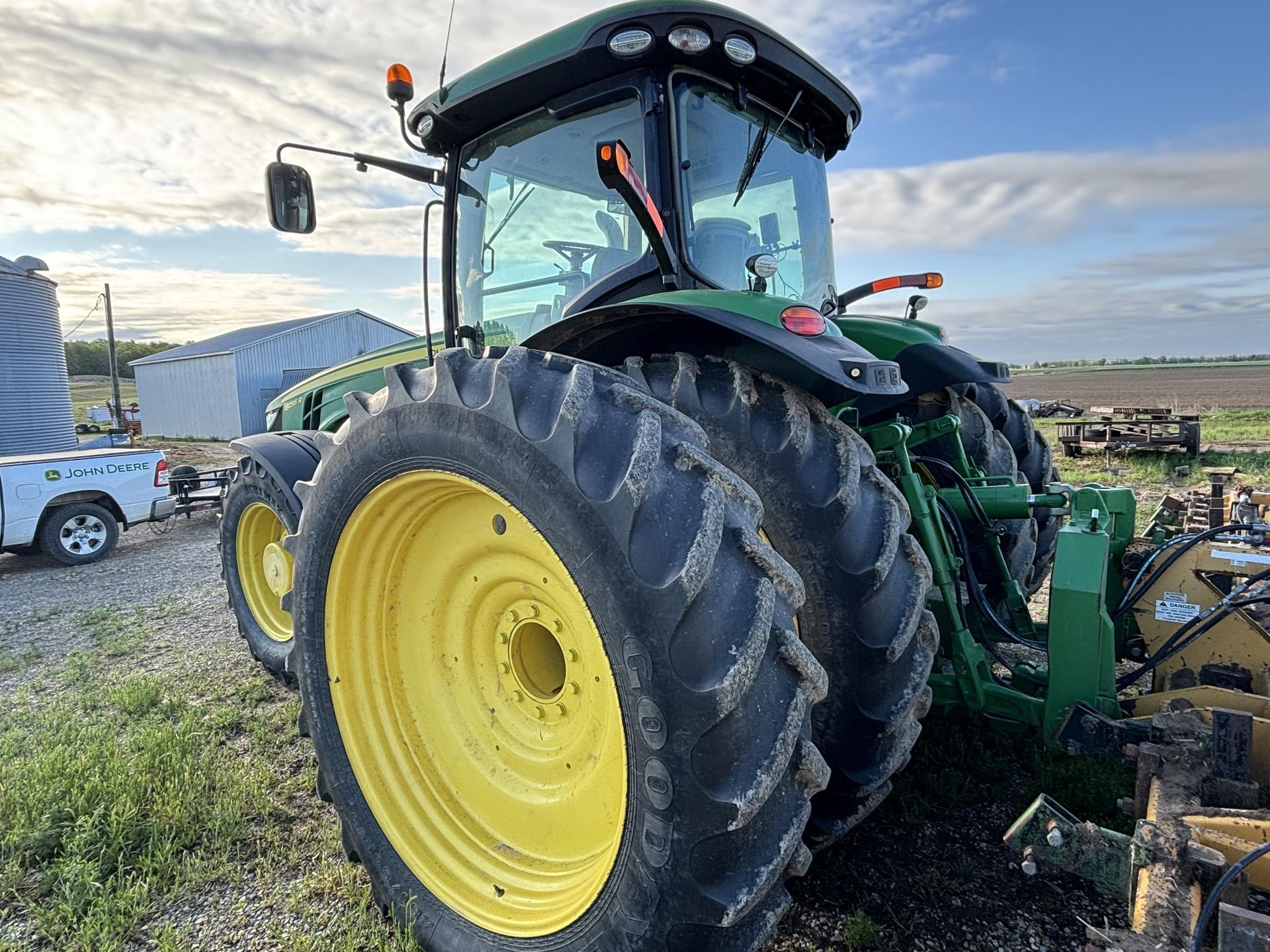2016 John Deere 8295R Image