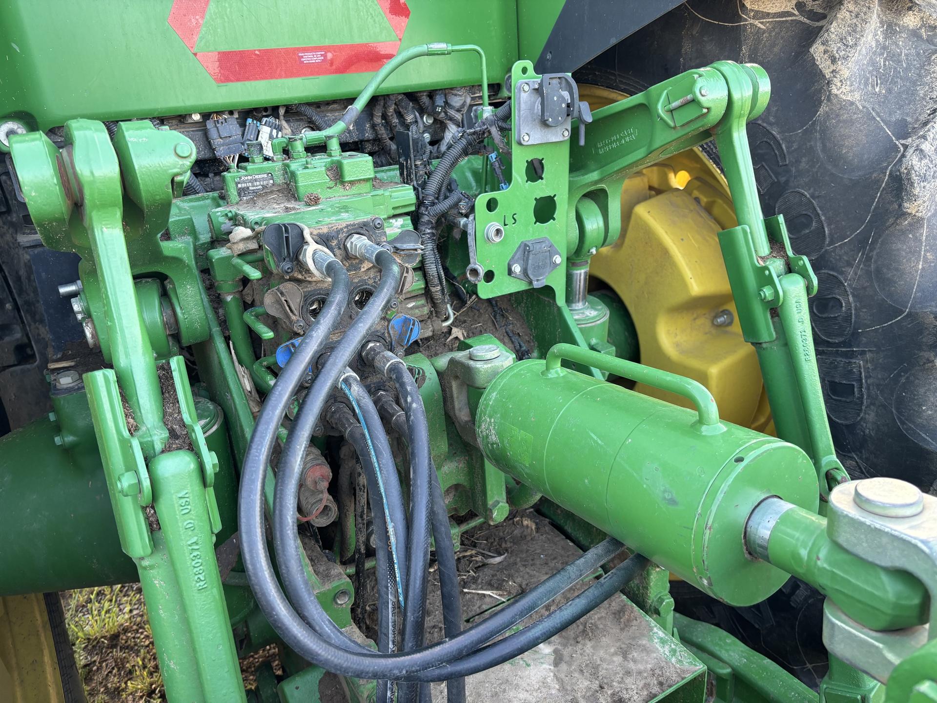 2016 John Deere 8295R Image