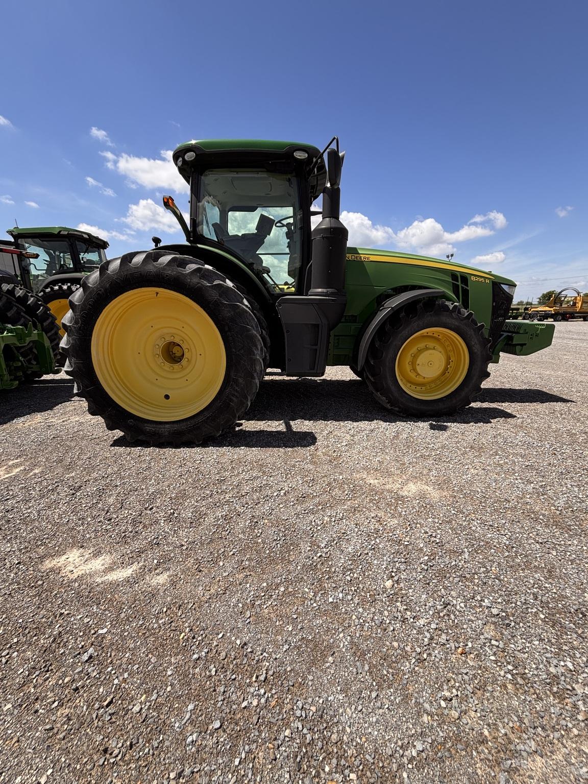 2016 John Deere 8295R Image