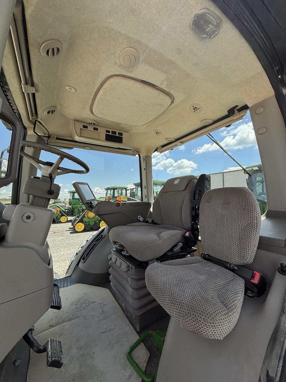 2016 John Deere 8295R Image