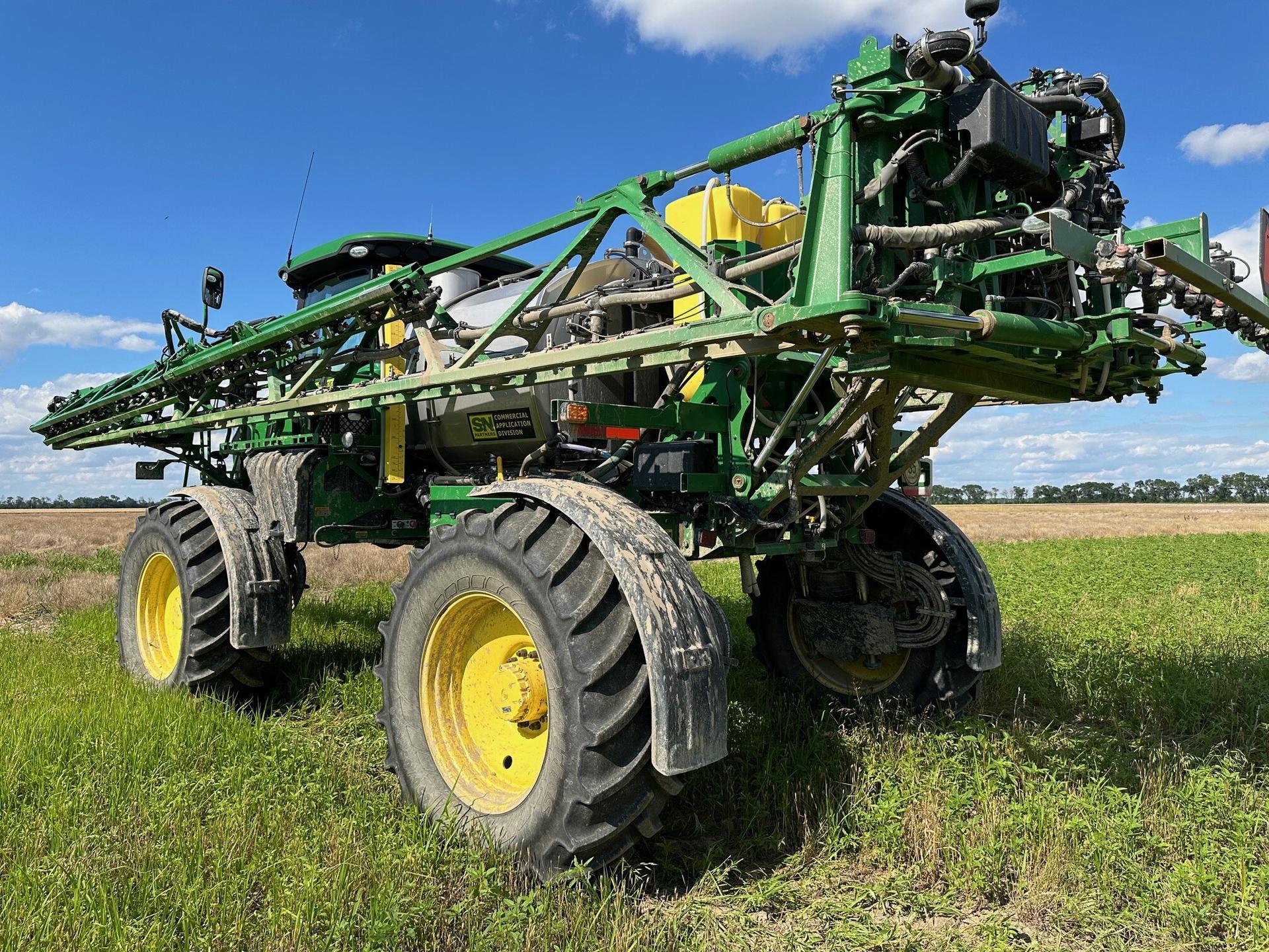 2021 John Deere R4038 Image