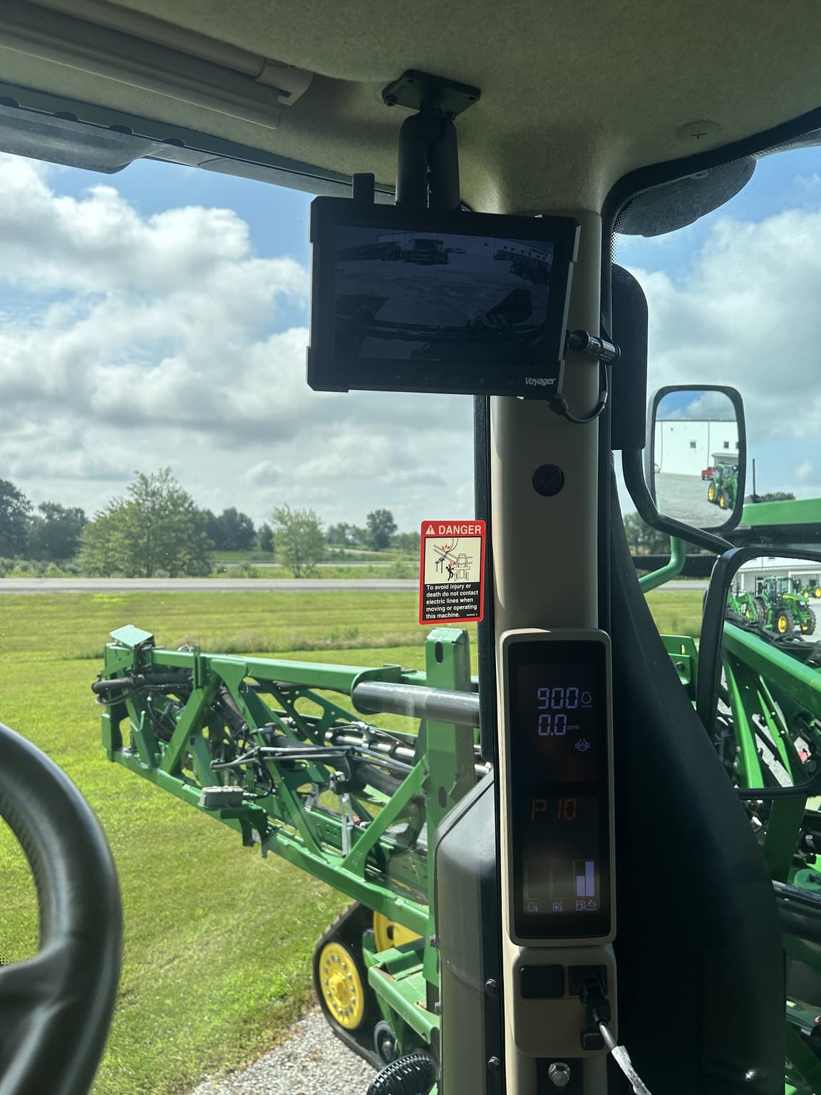 2021 John Deere R4038 Image