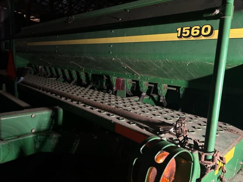 2001 John Deere 1560 Image