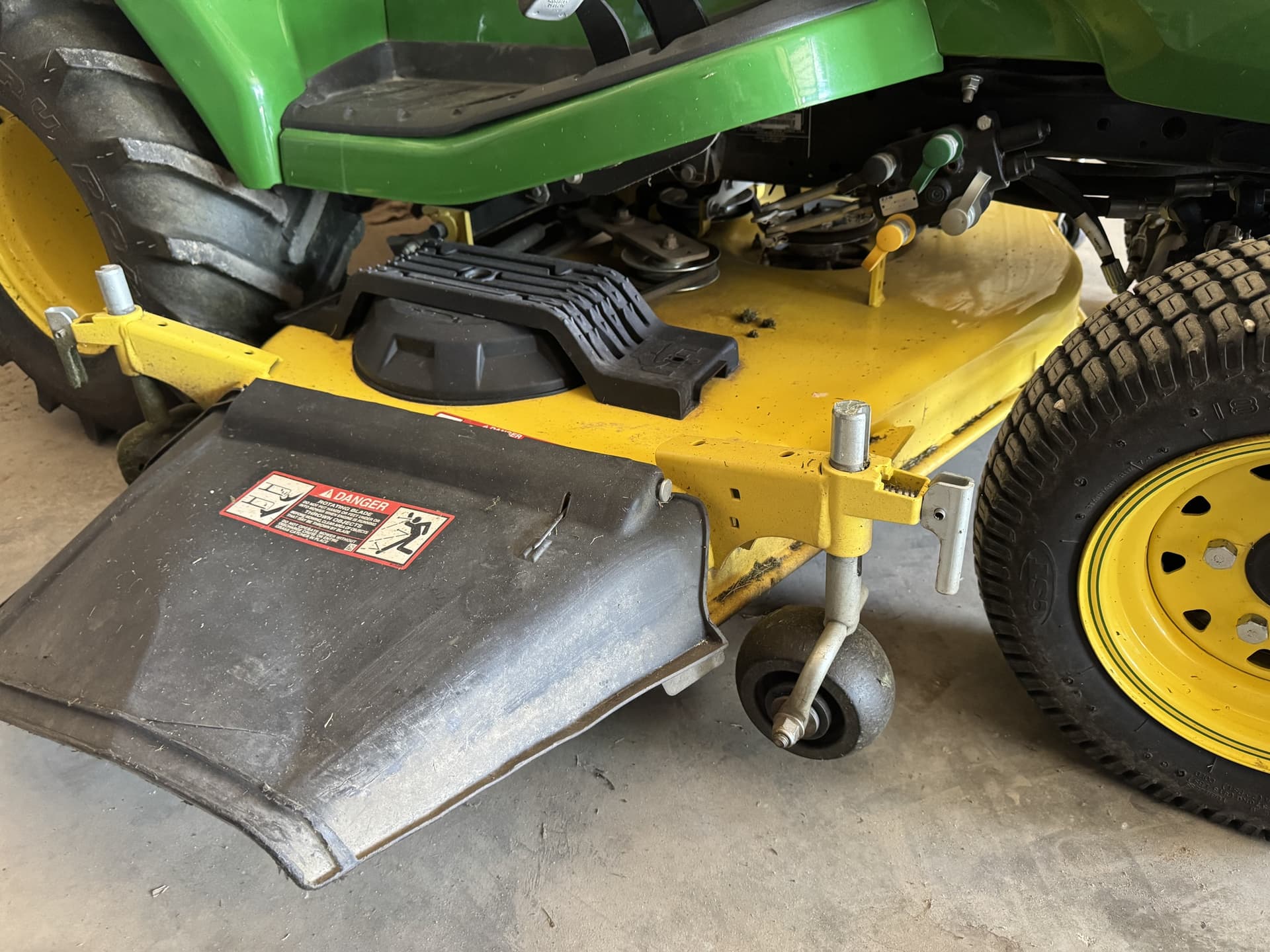 2021 John Deere X758 Image