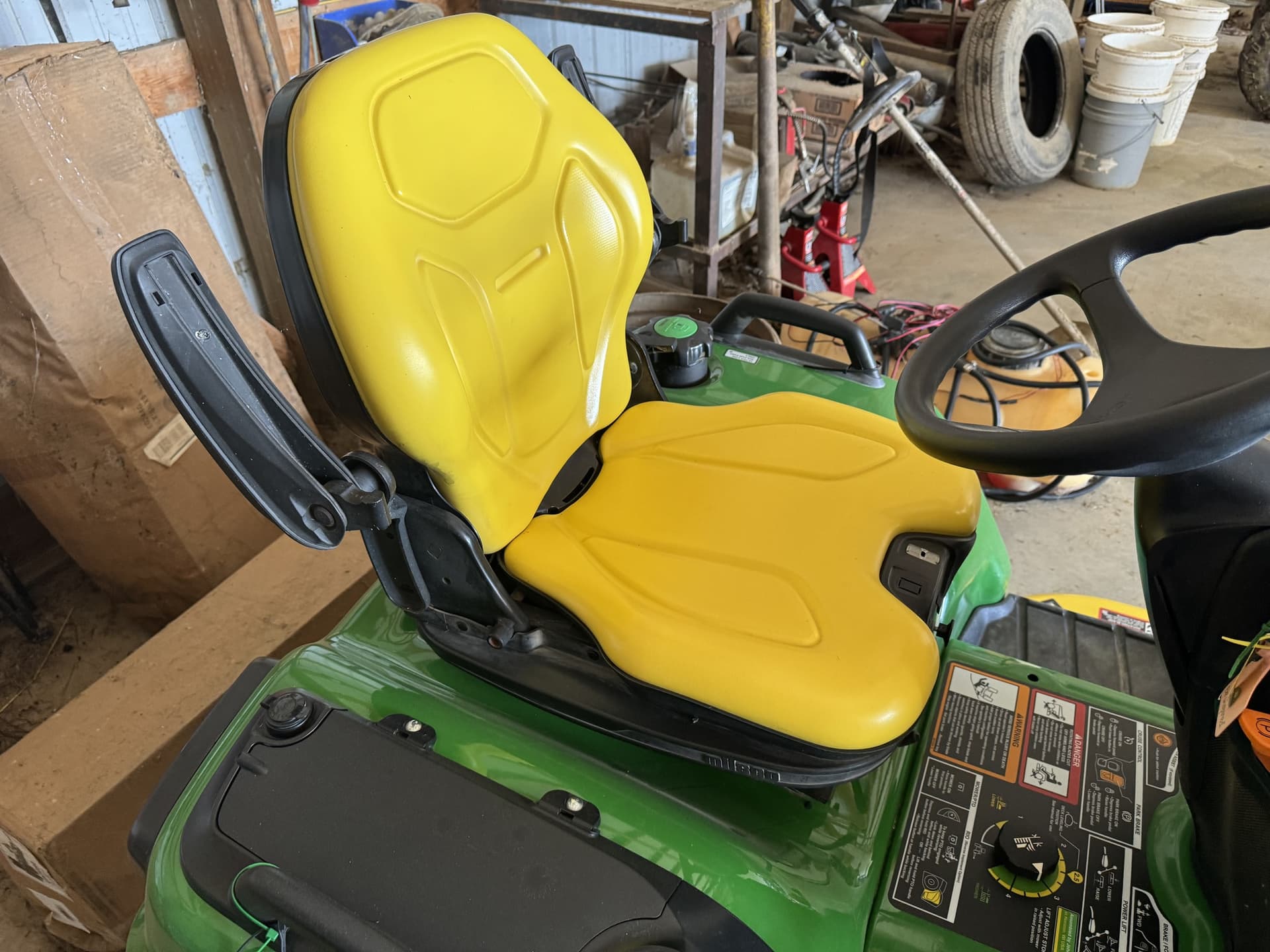 2021 John Deere X758 Image