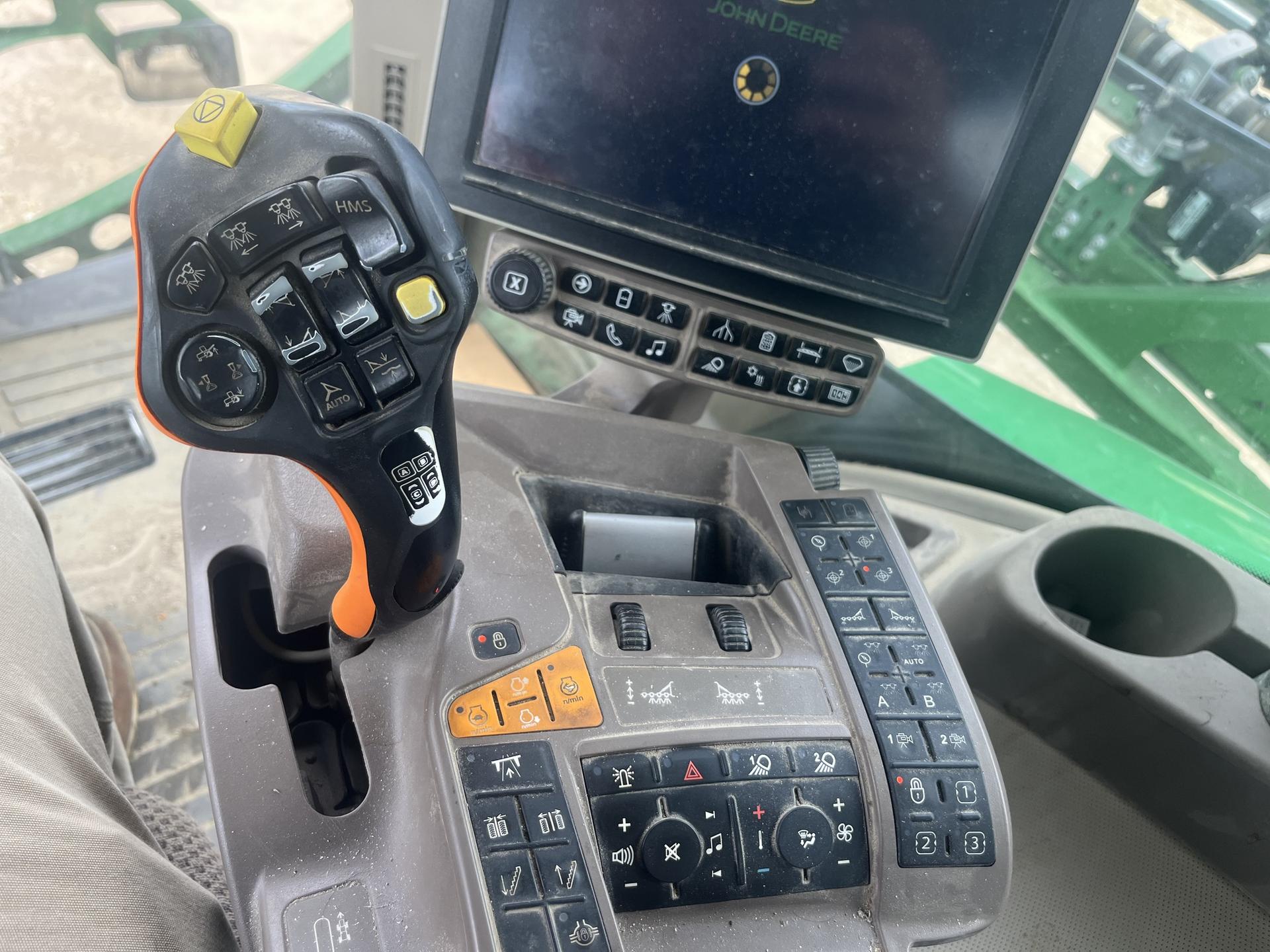 2019 John Deere R4030 Image