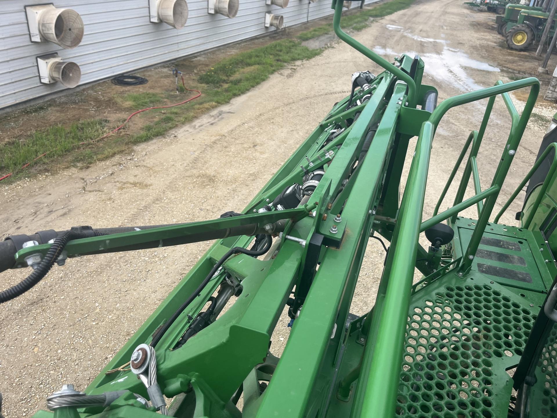 2019 John Deere R4030 Image